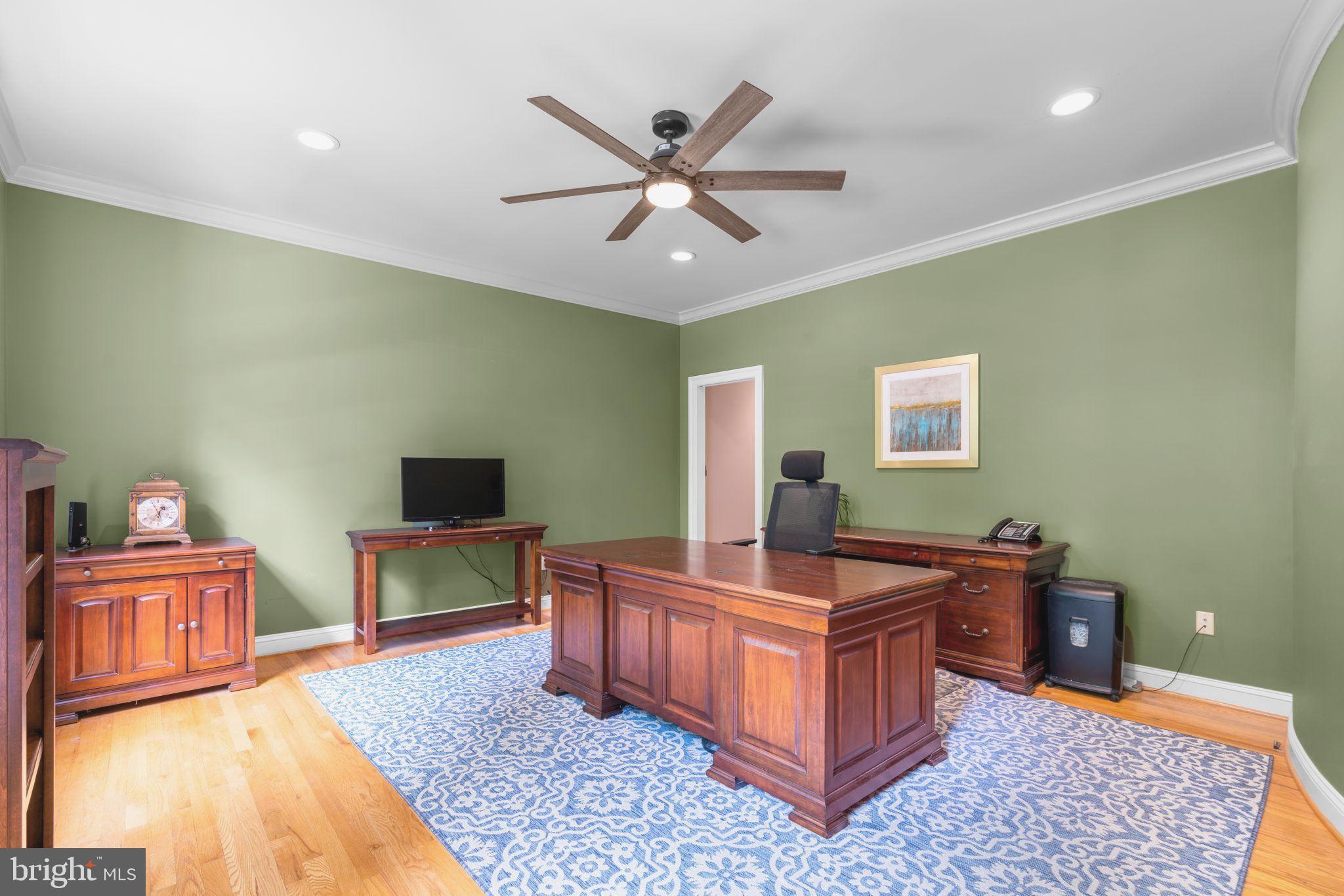 HAWKSFIELD ESTATES - Residential