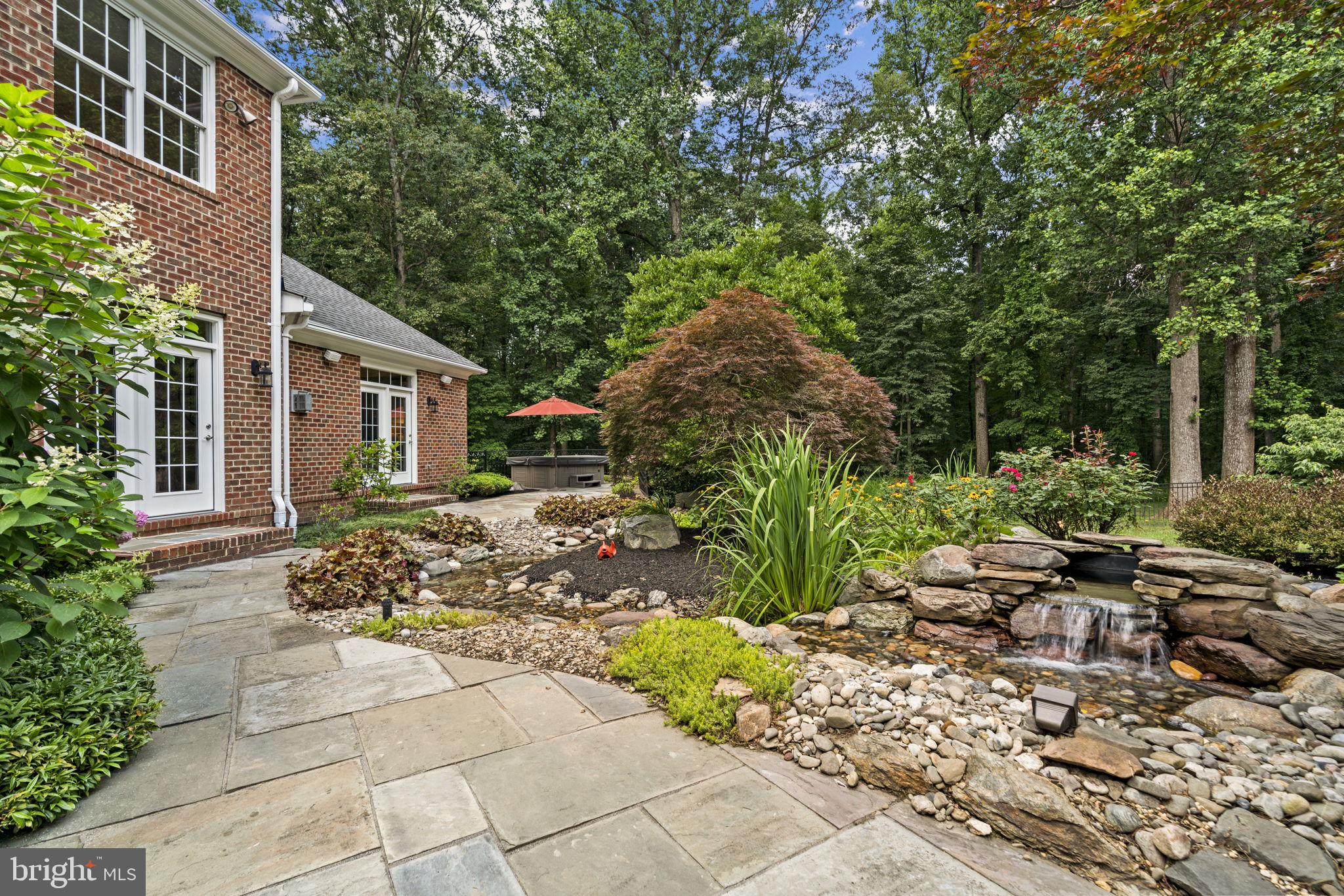 HAWKSFIELD ESTATES - Residential