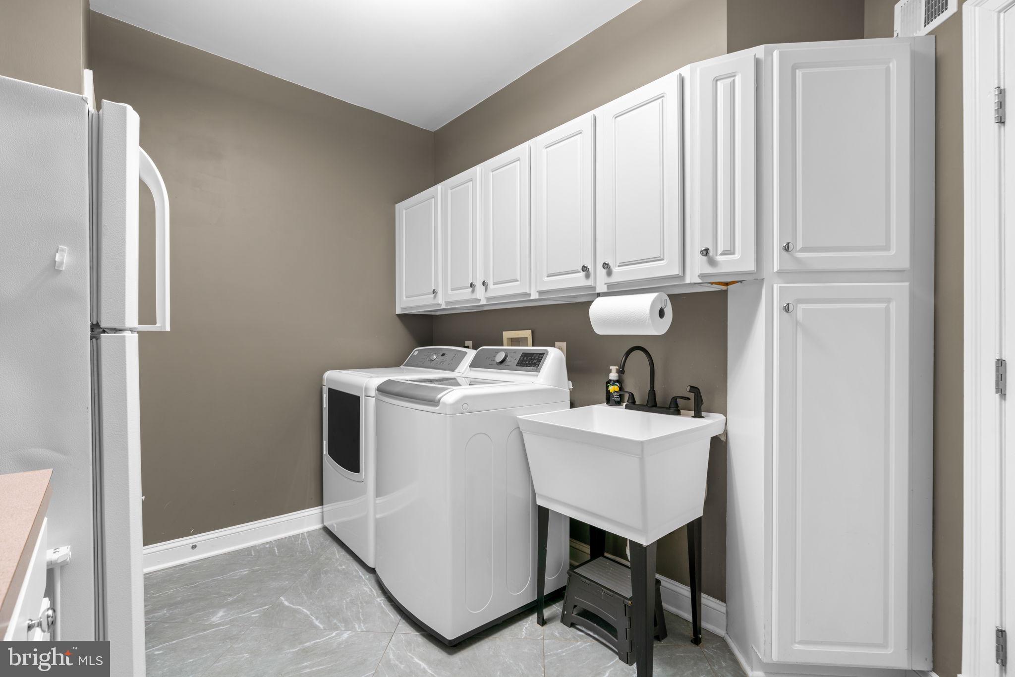 HAWKSFIELD ESTATES - Residential