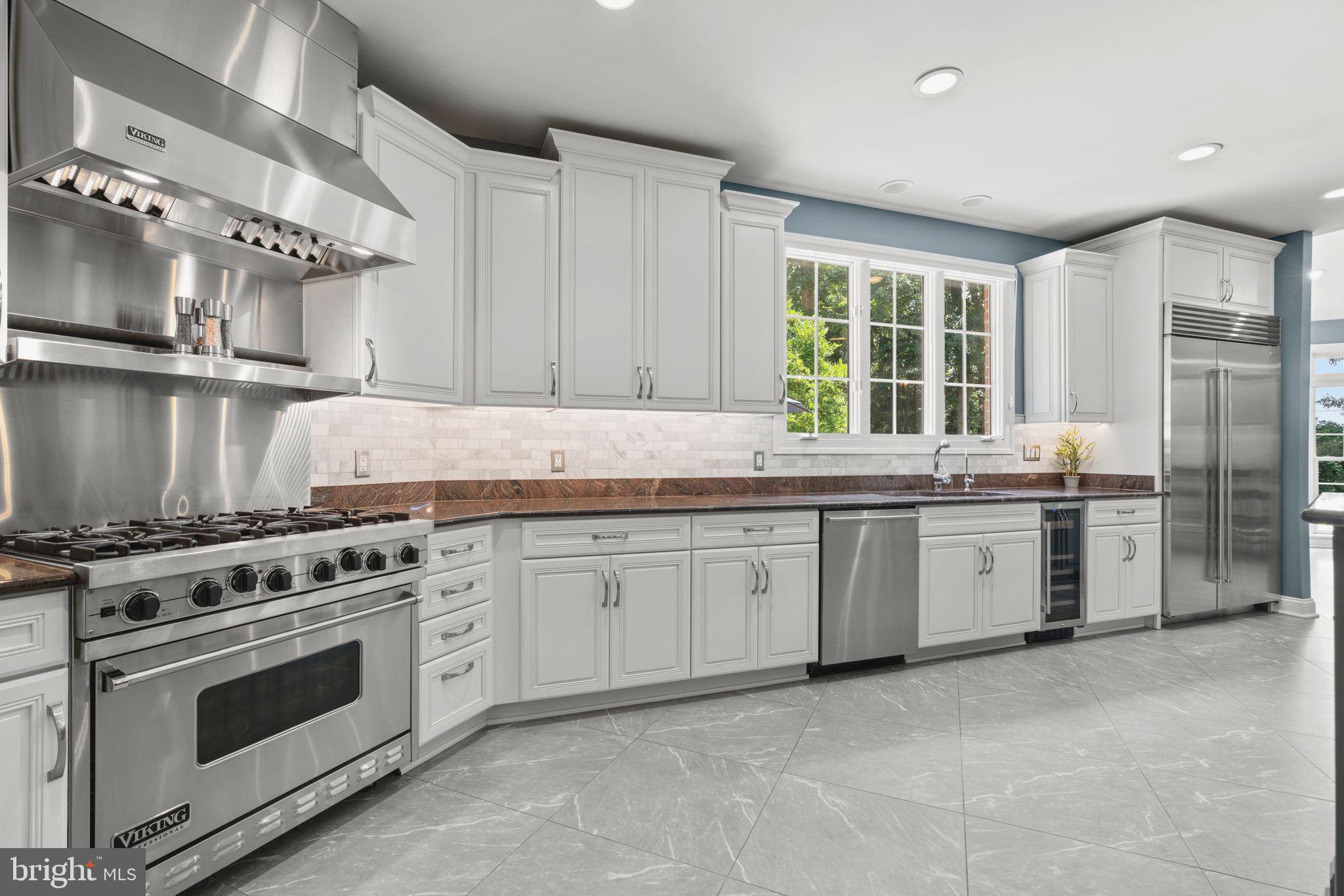 HAWKSFIELD ESTATES - Residential