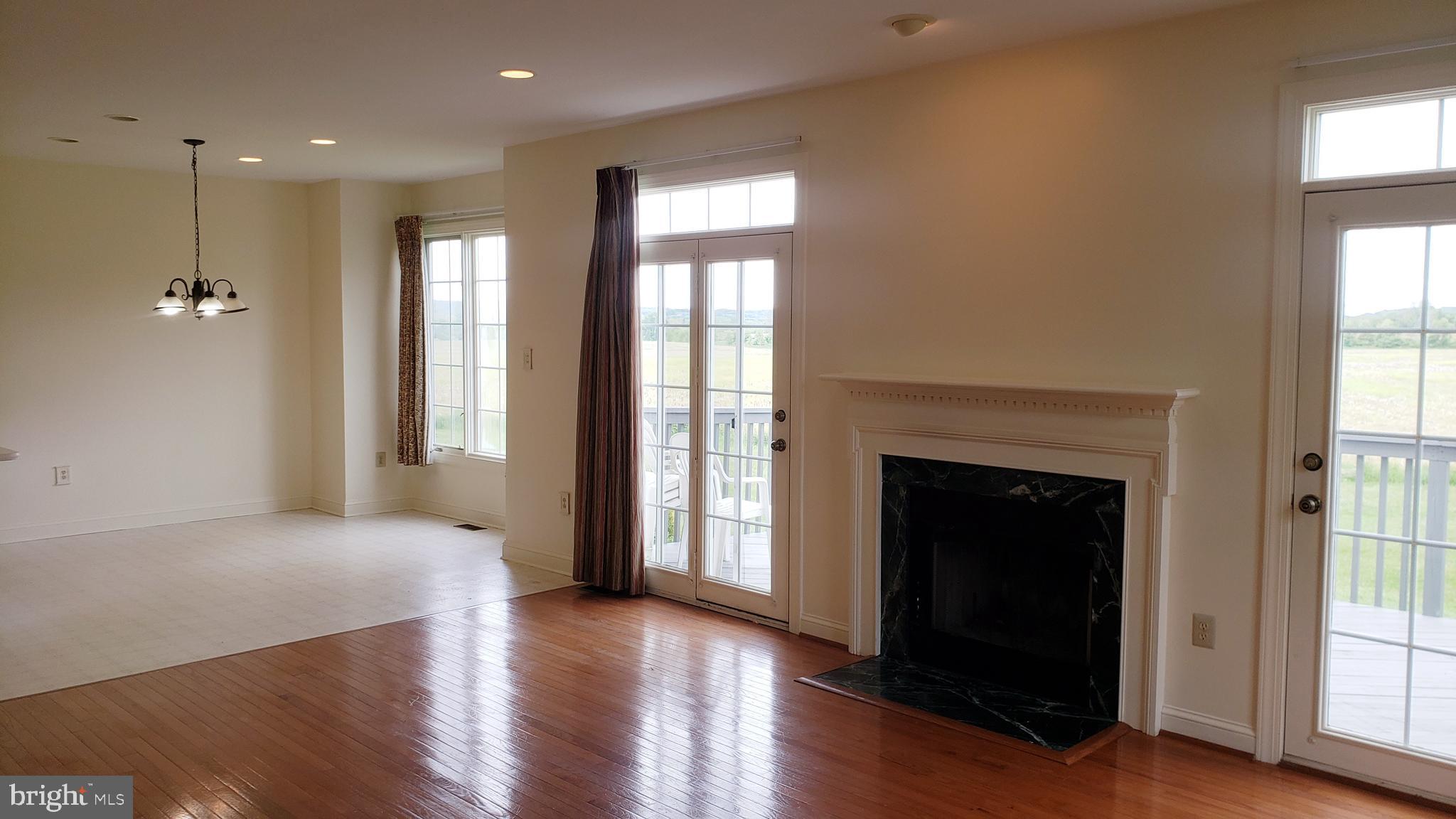 MALVERN HUNT - Residential Lease