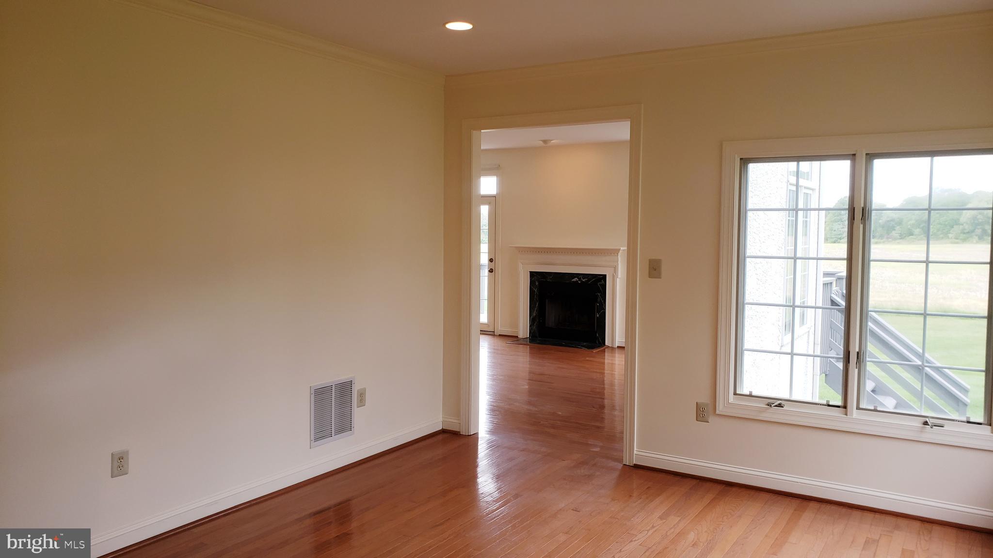 MALVERN HUNT - Residential Lease