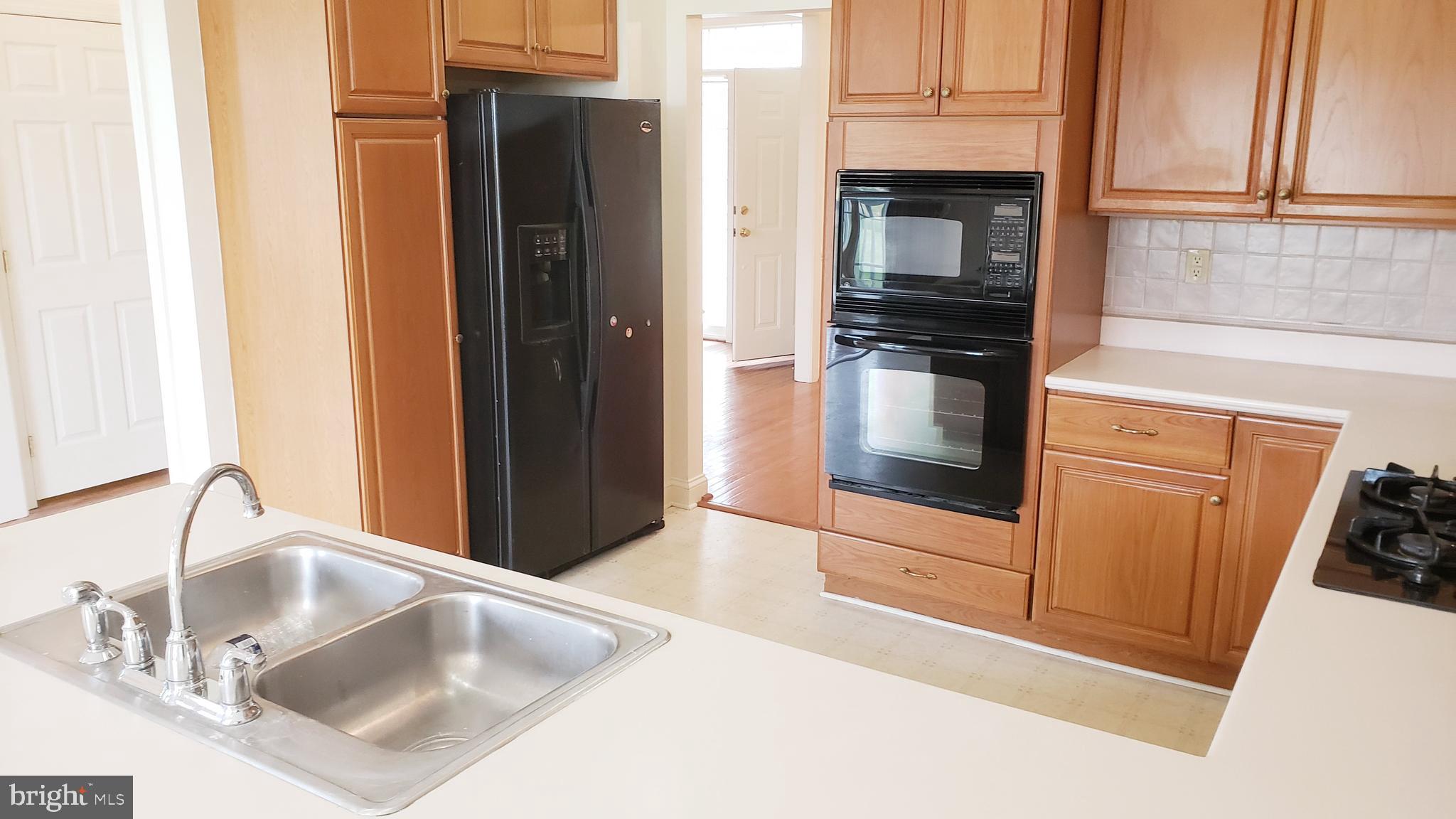 MALVERN HUNT - Residential Lease