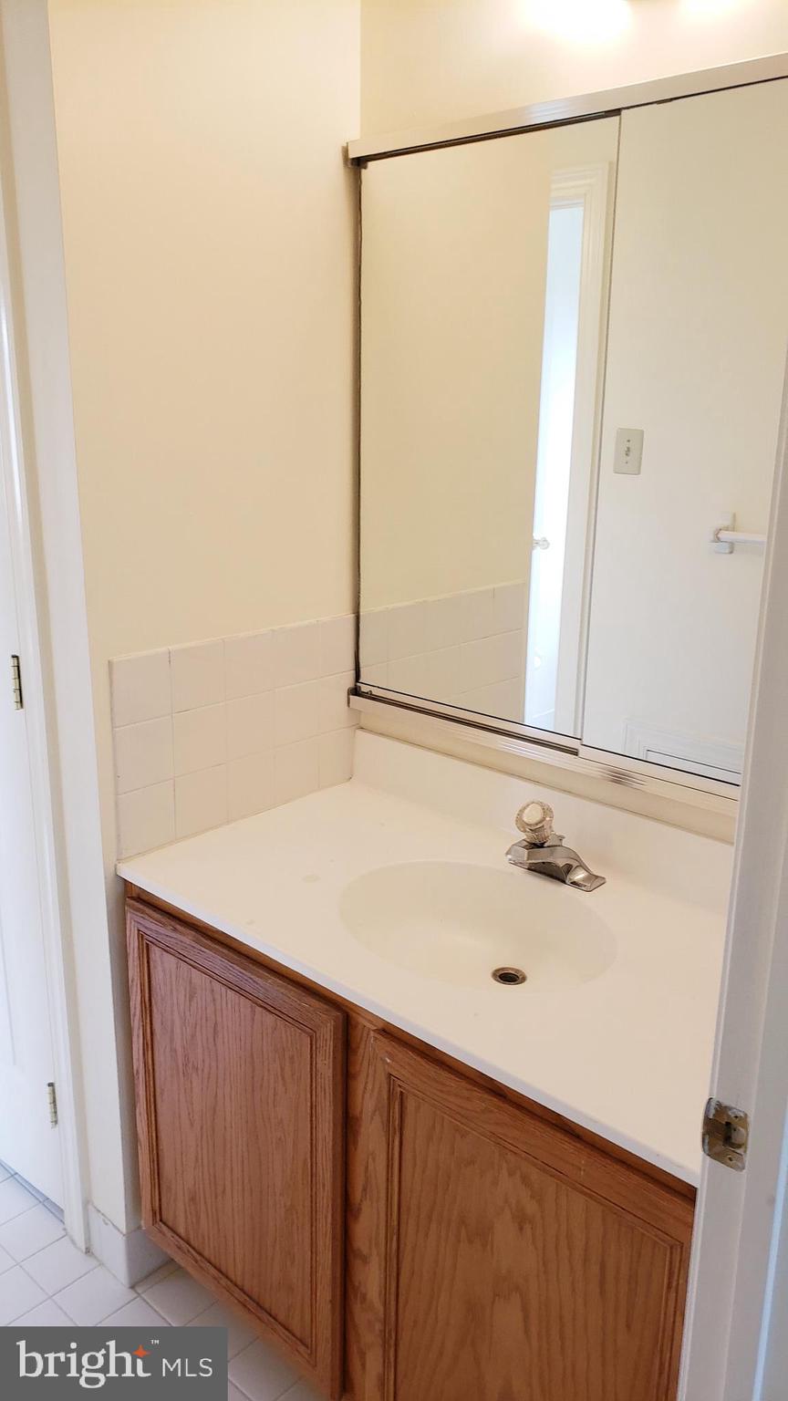 MALVERN HUNT - Residential Lease