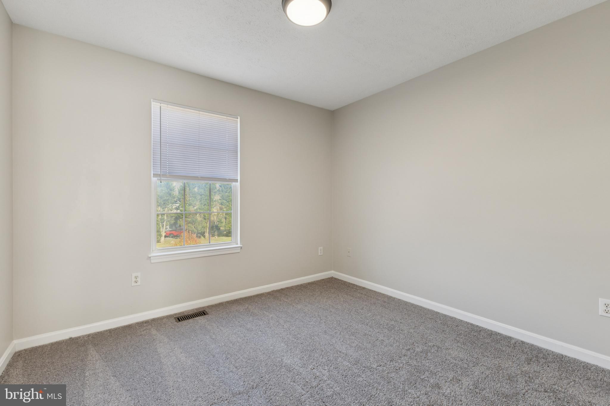 MALLARDS LANDING - Residential