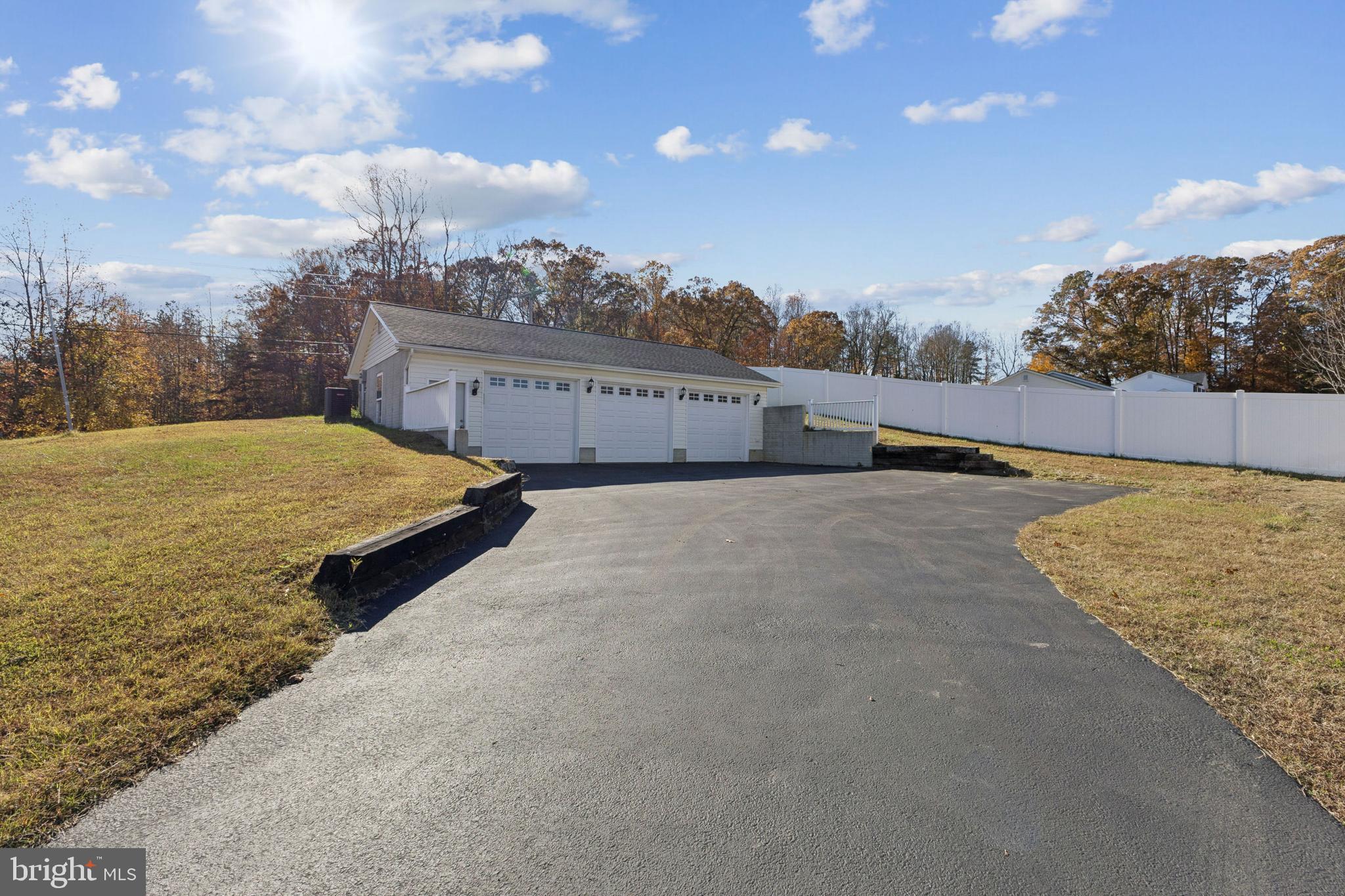 MALLARDS LANDING - Residential