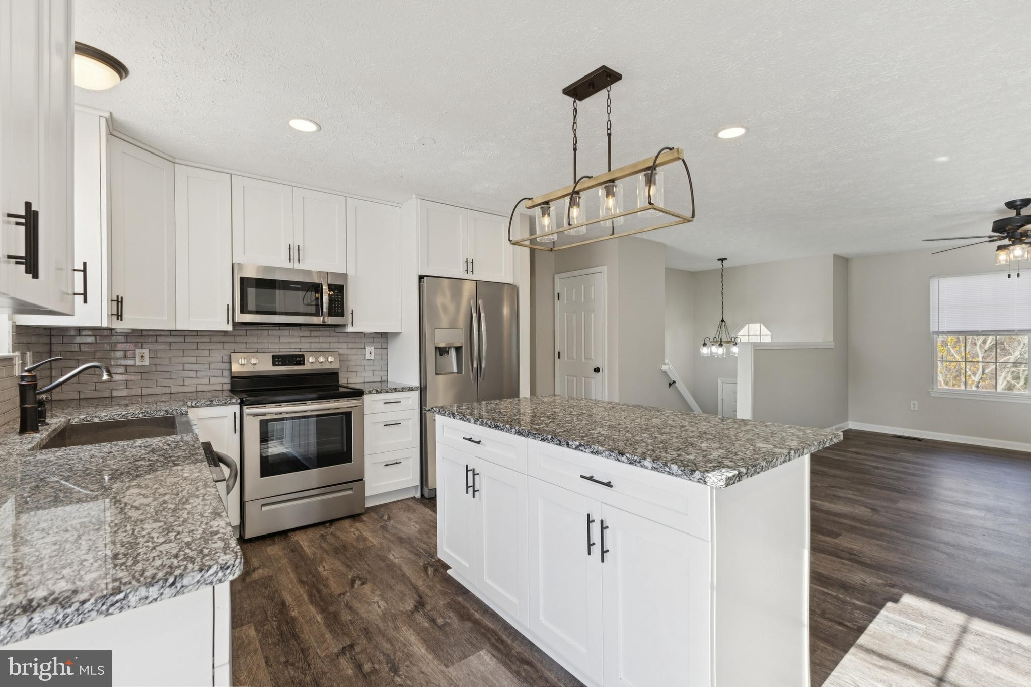 MALLARDS LANDING - Residential