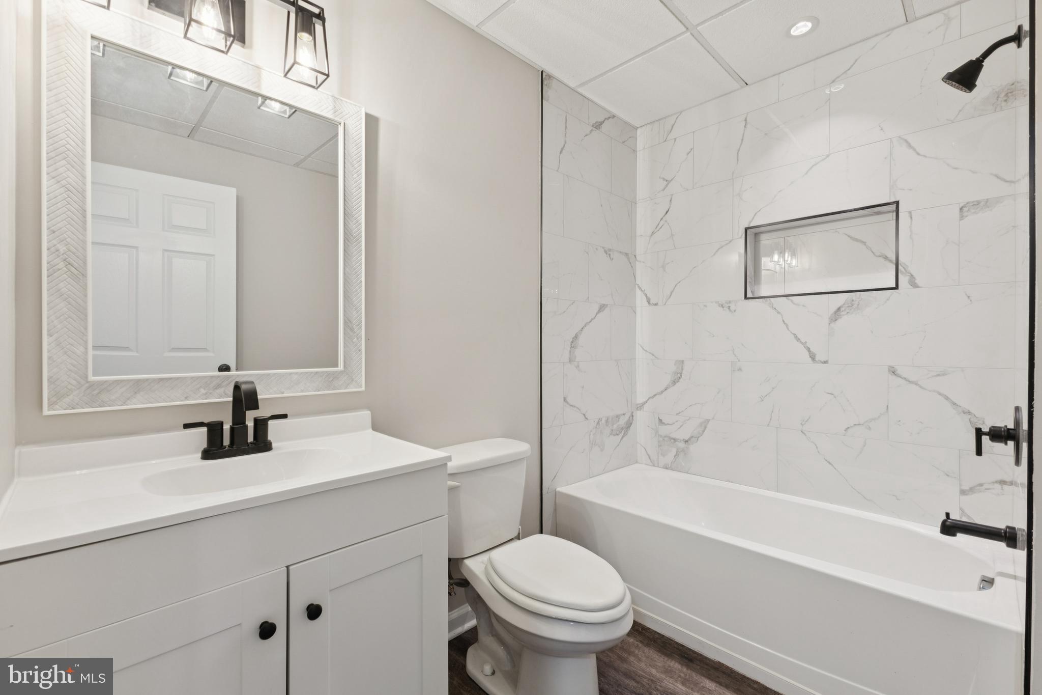 MALLARDS LANDING - Residential