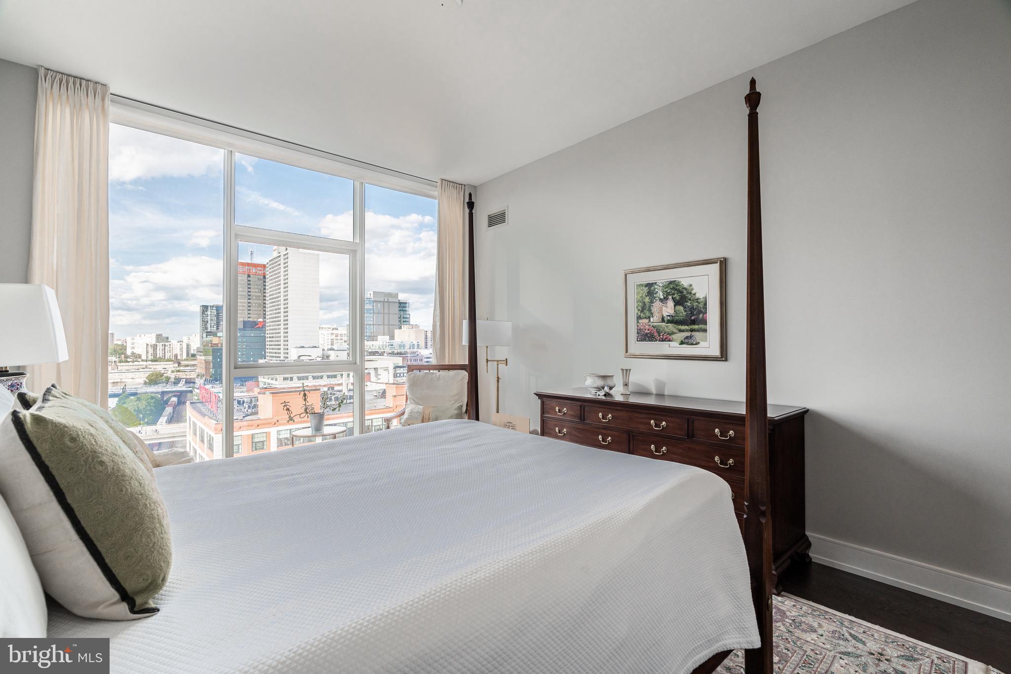 FITLER SQUARE - Residential