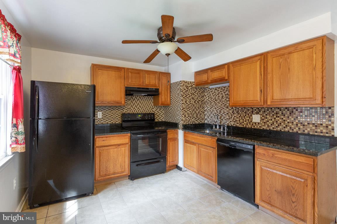 PINEWOOD HILL - Residential