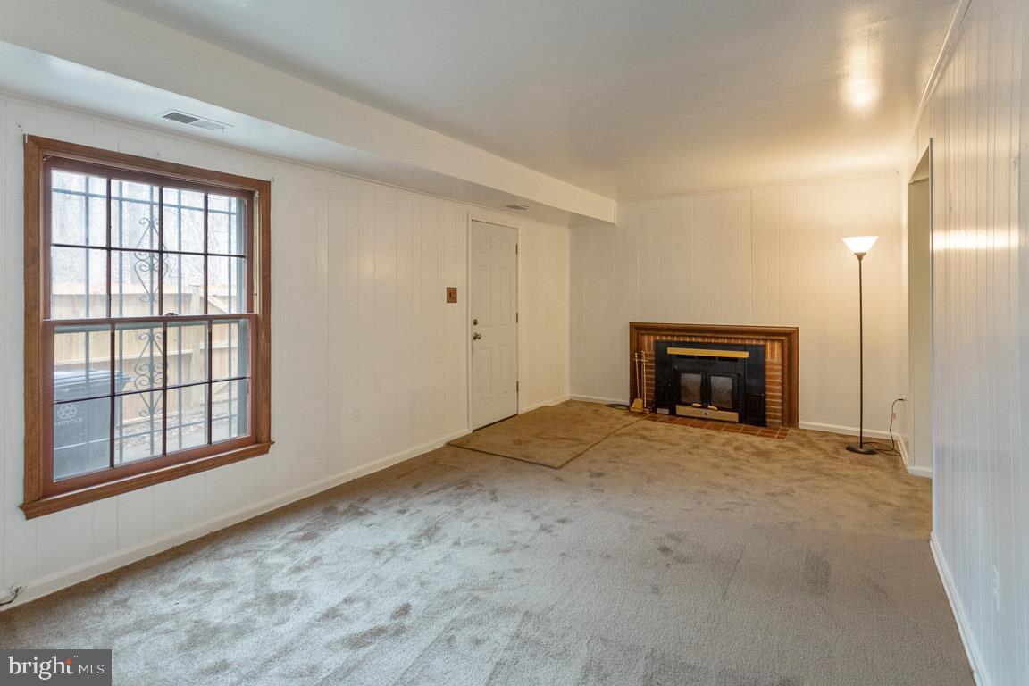 PINEWOOD HILL - Residential