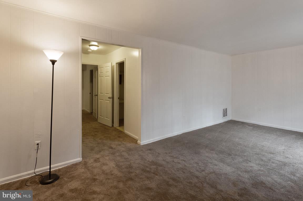 PINEWOOD HILL - Residential