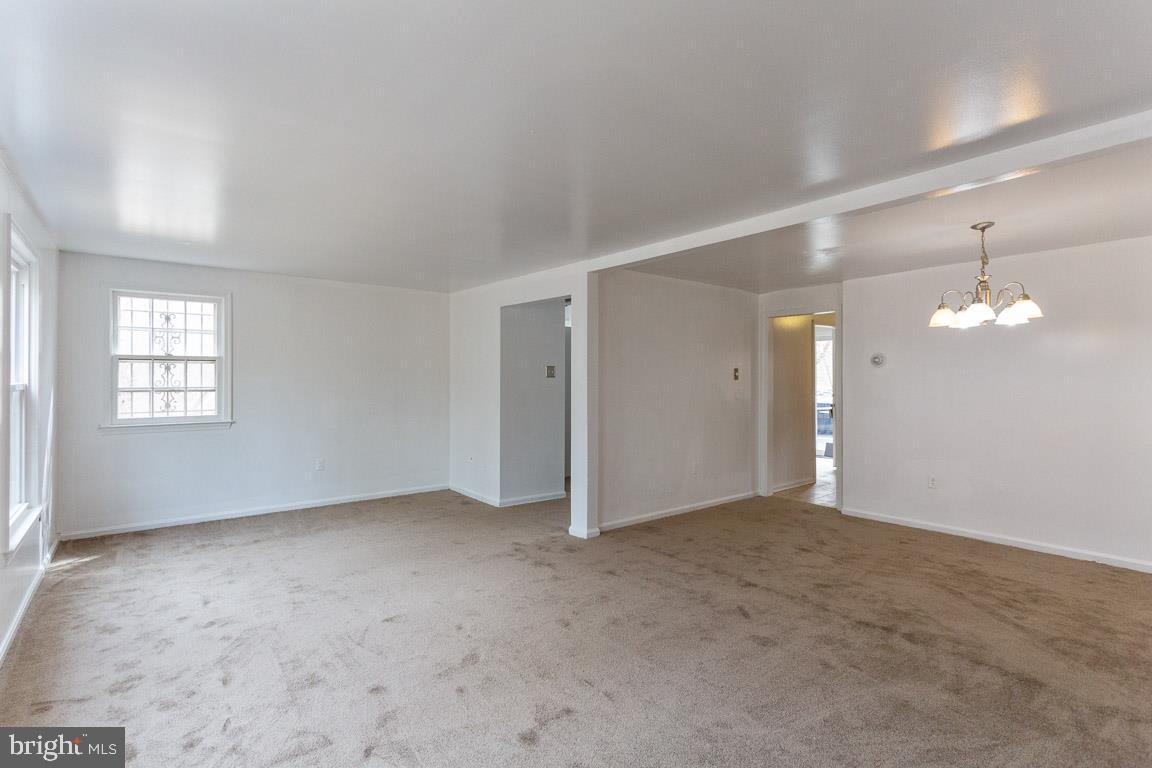 PINEWOOD HILL - Residential