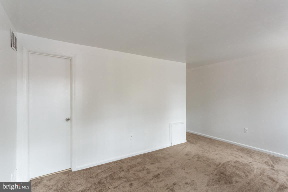 PINEWOOD HILL - Residential