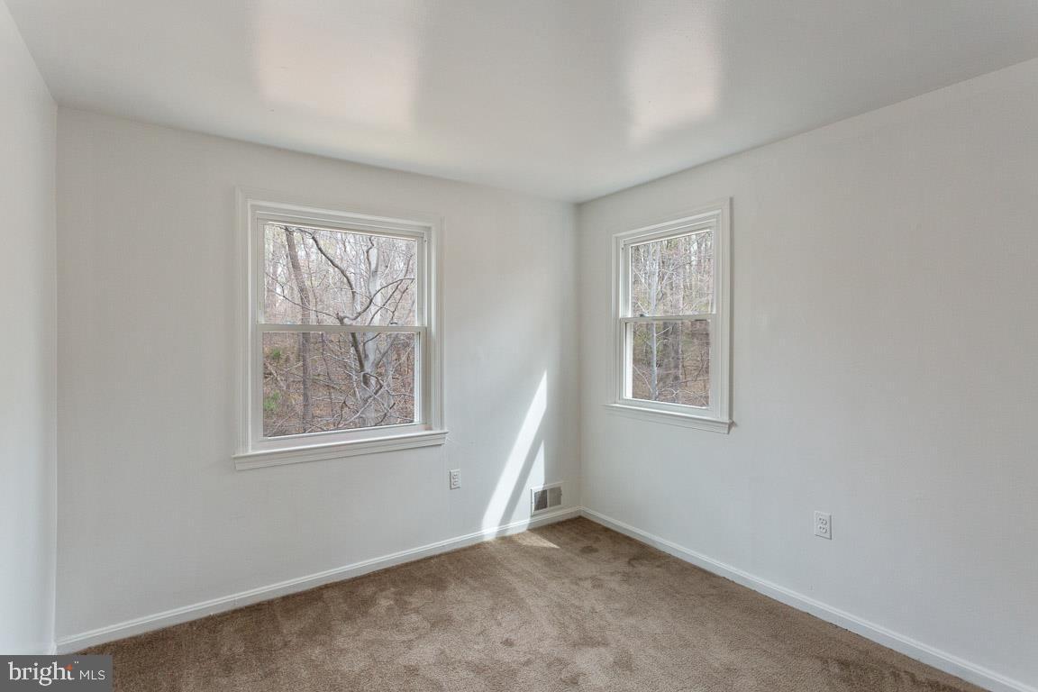 PINEWOOD HILL - Residential