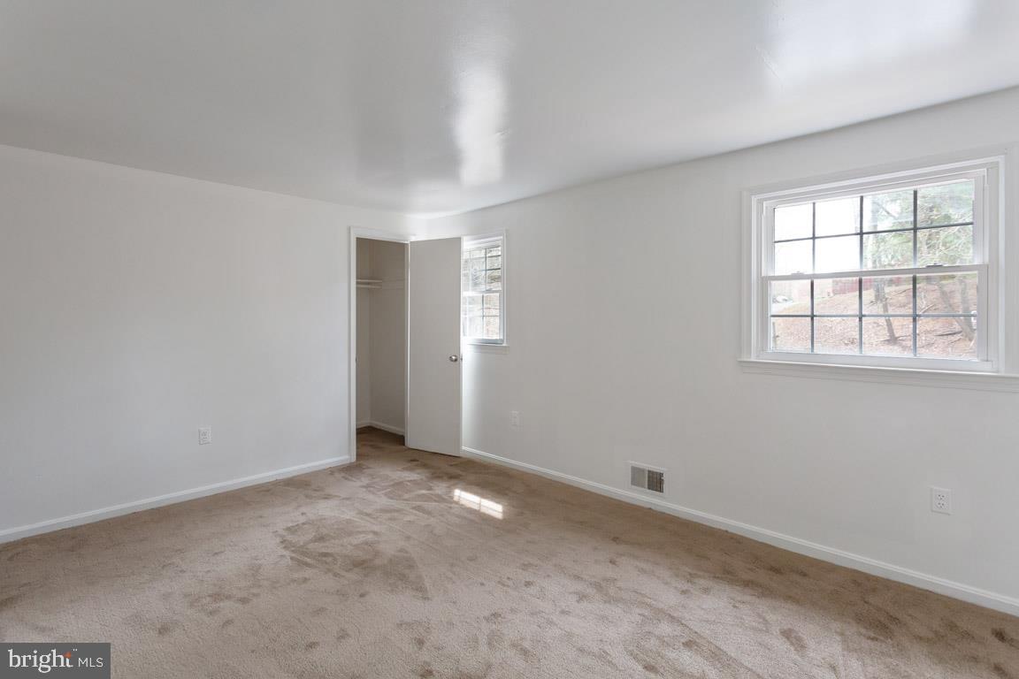 PINEWOOD HILL - Residential