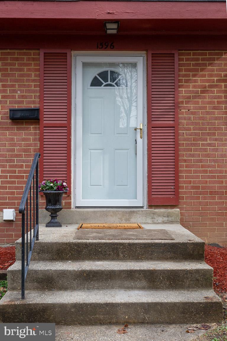 PINEWOOD HILL - Residential