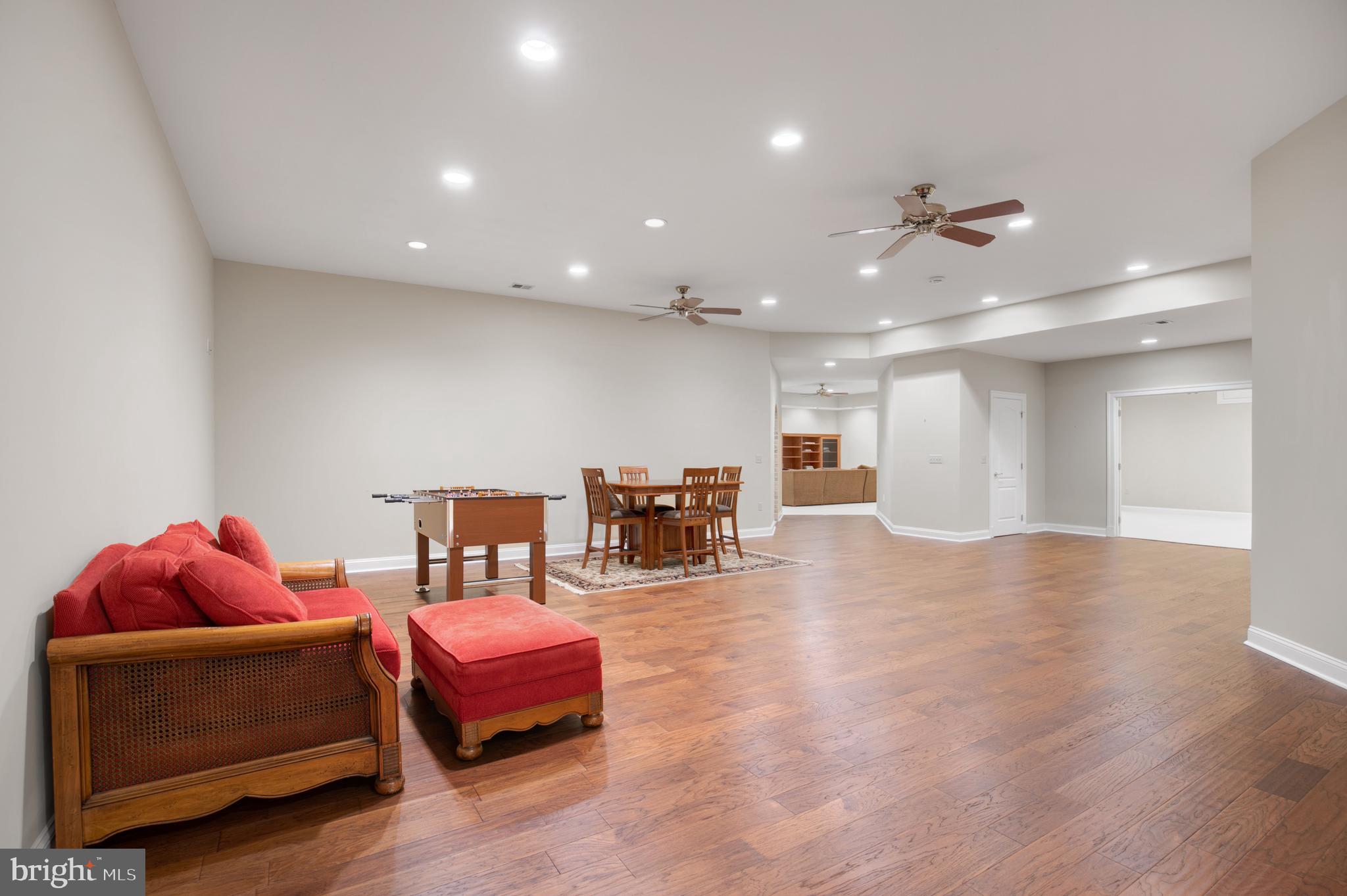 OAKMONT - Residential