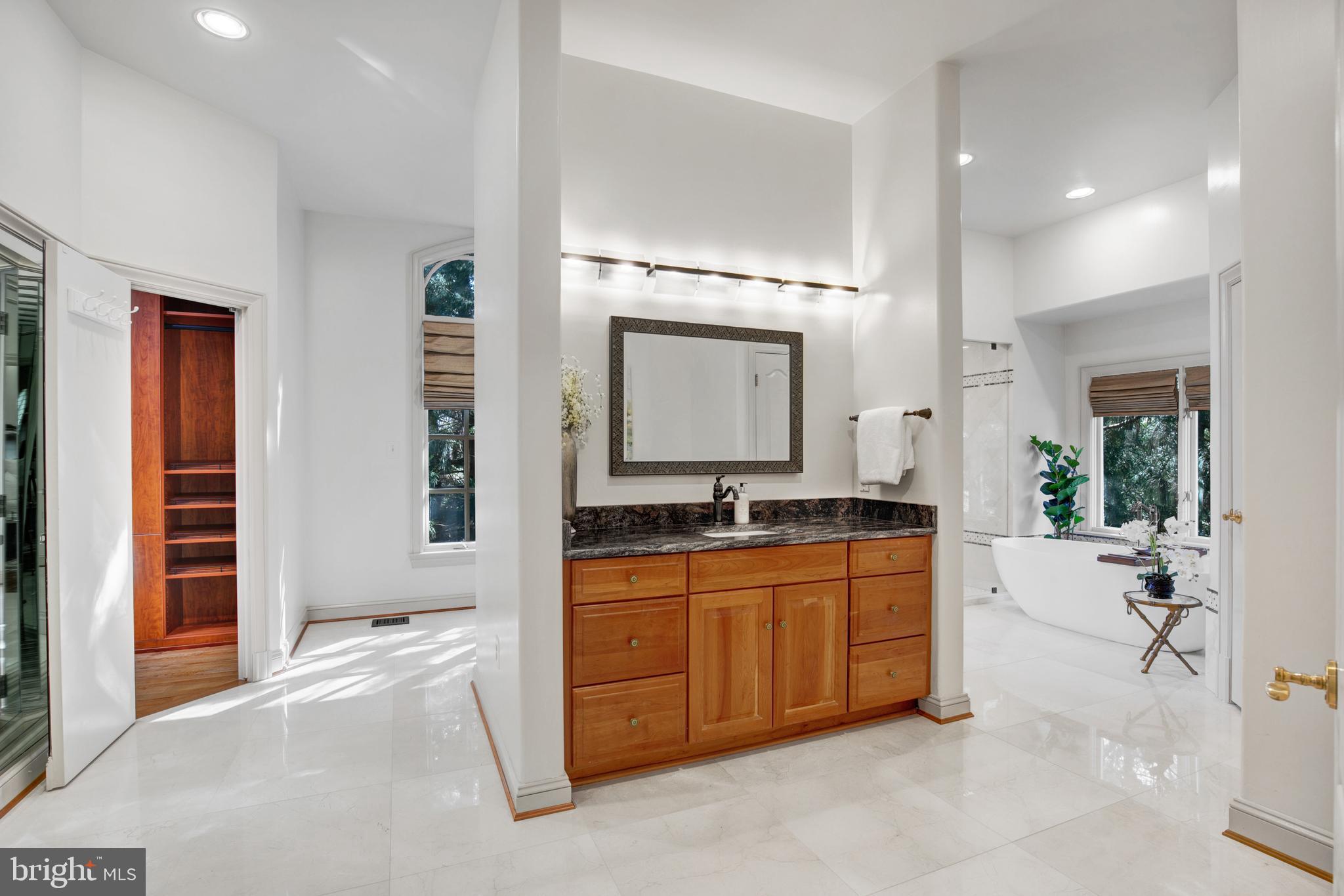 OAKMONT - Residential