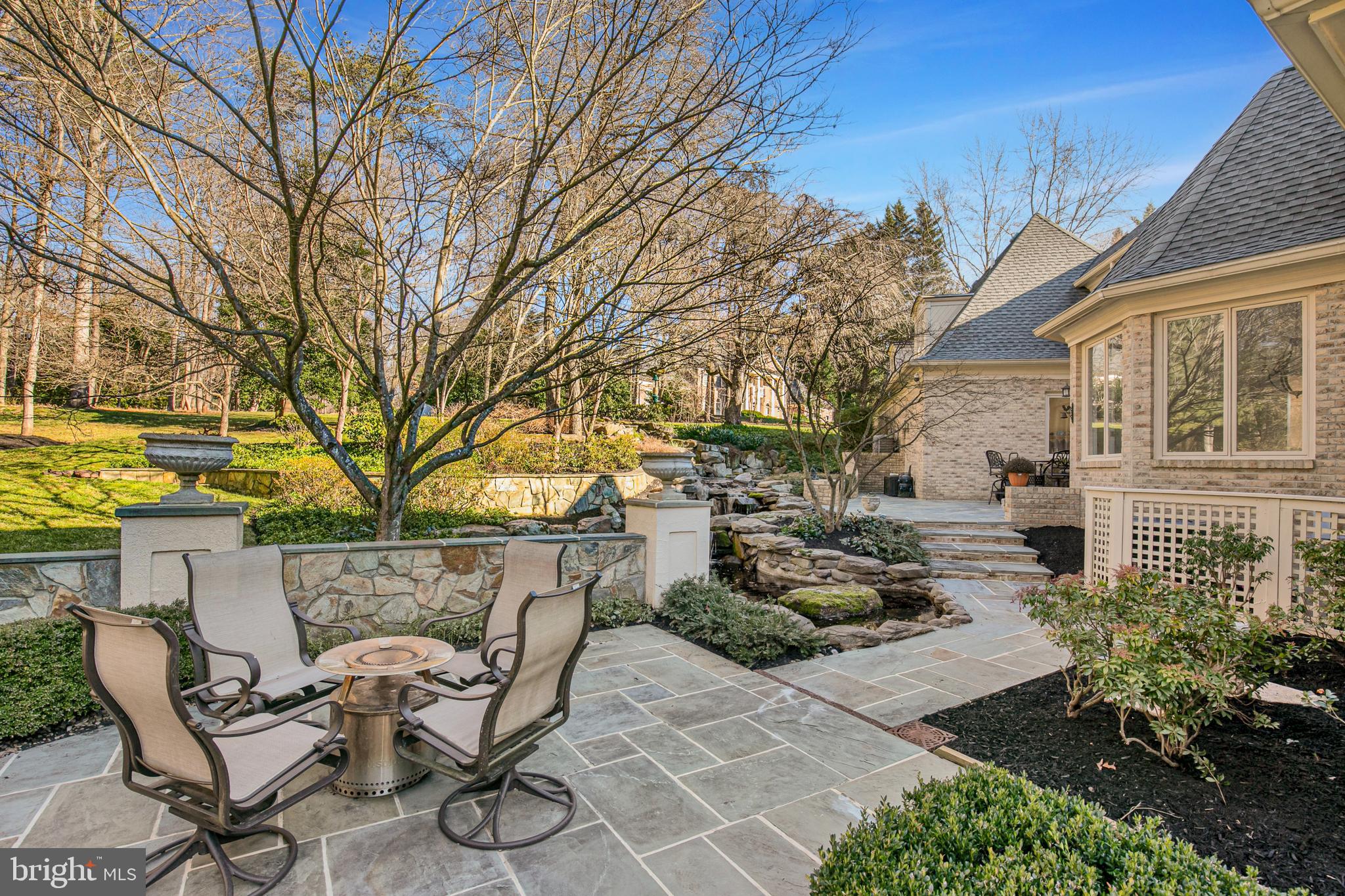 OAKMONT - Residential