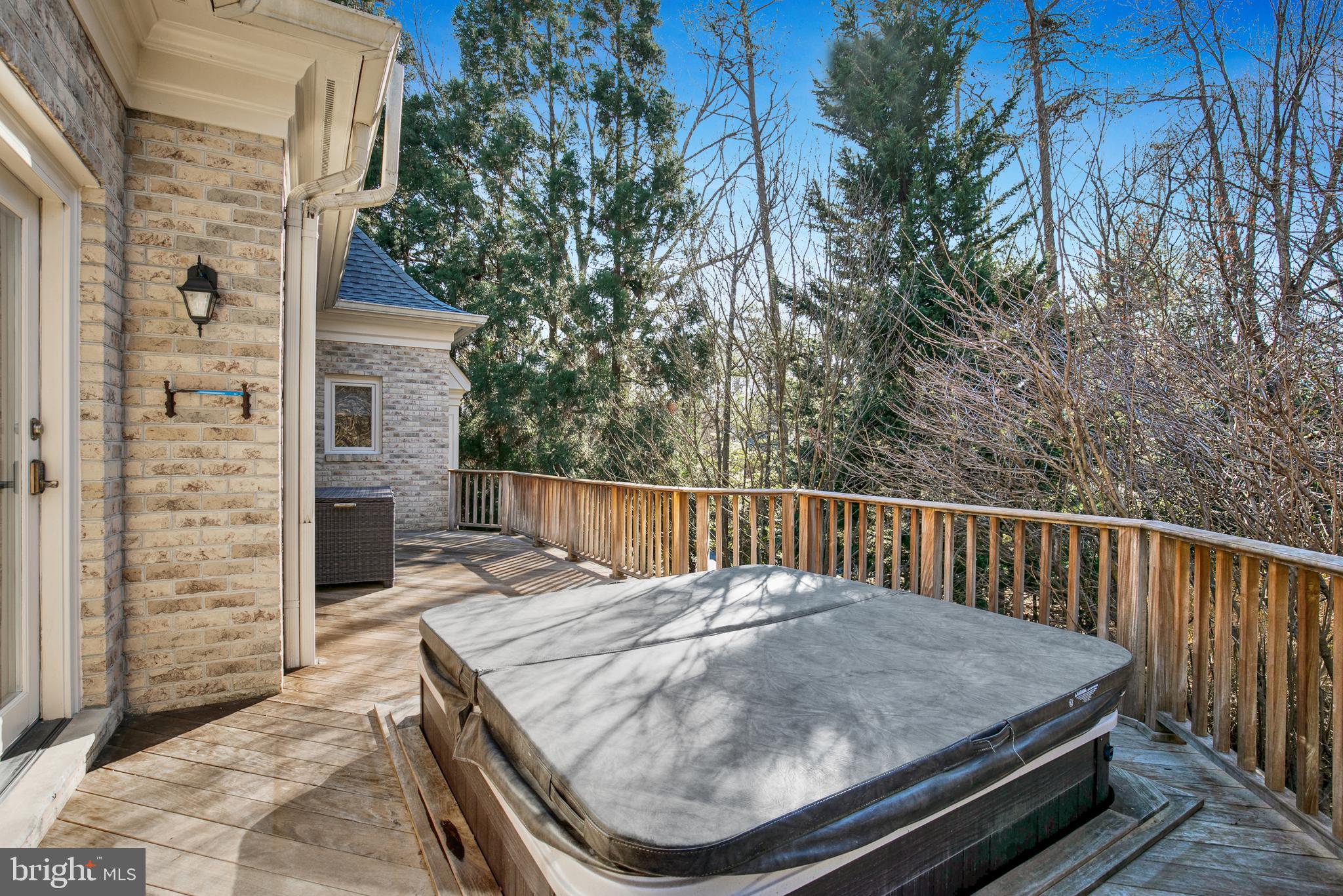 OAKMONT - Residential