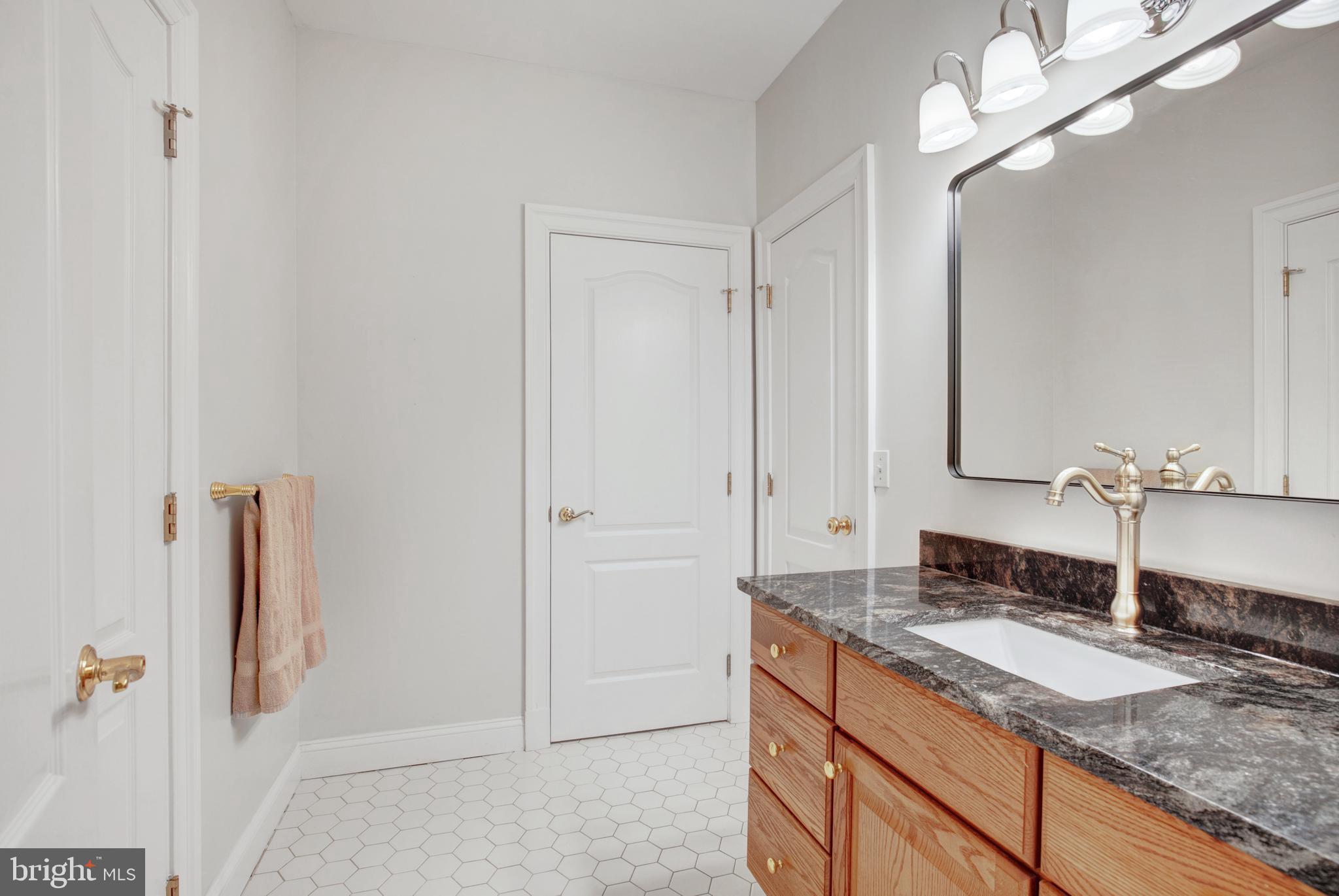 OAKMONT - Residential