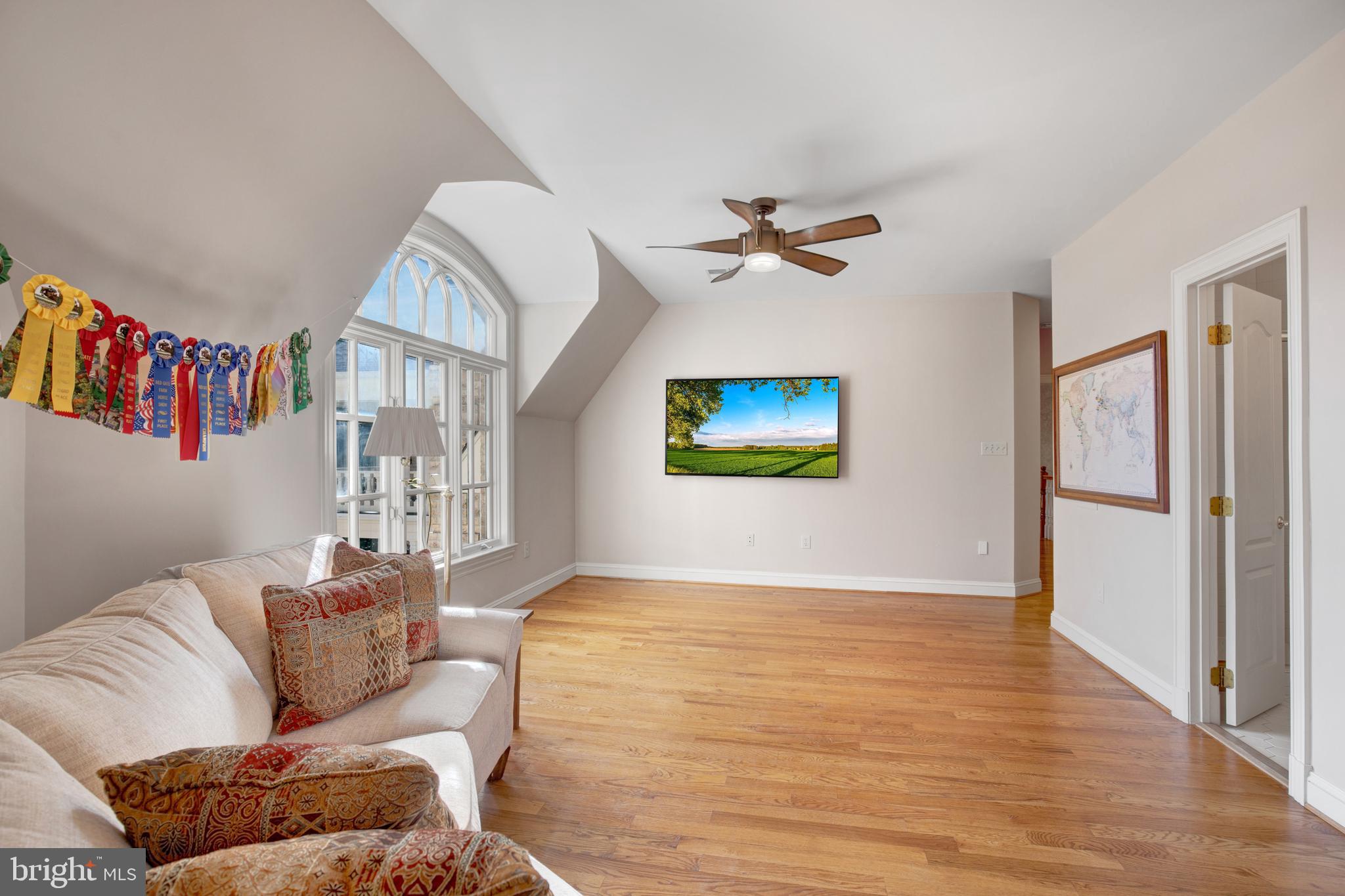 OAKMONT - Residential