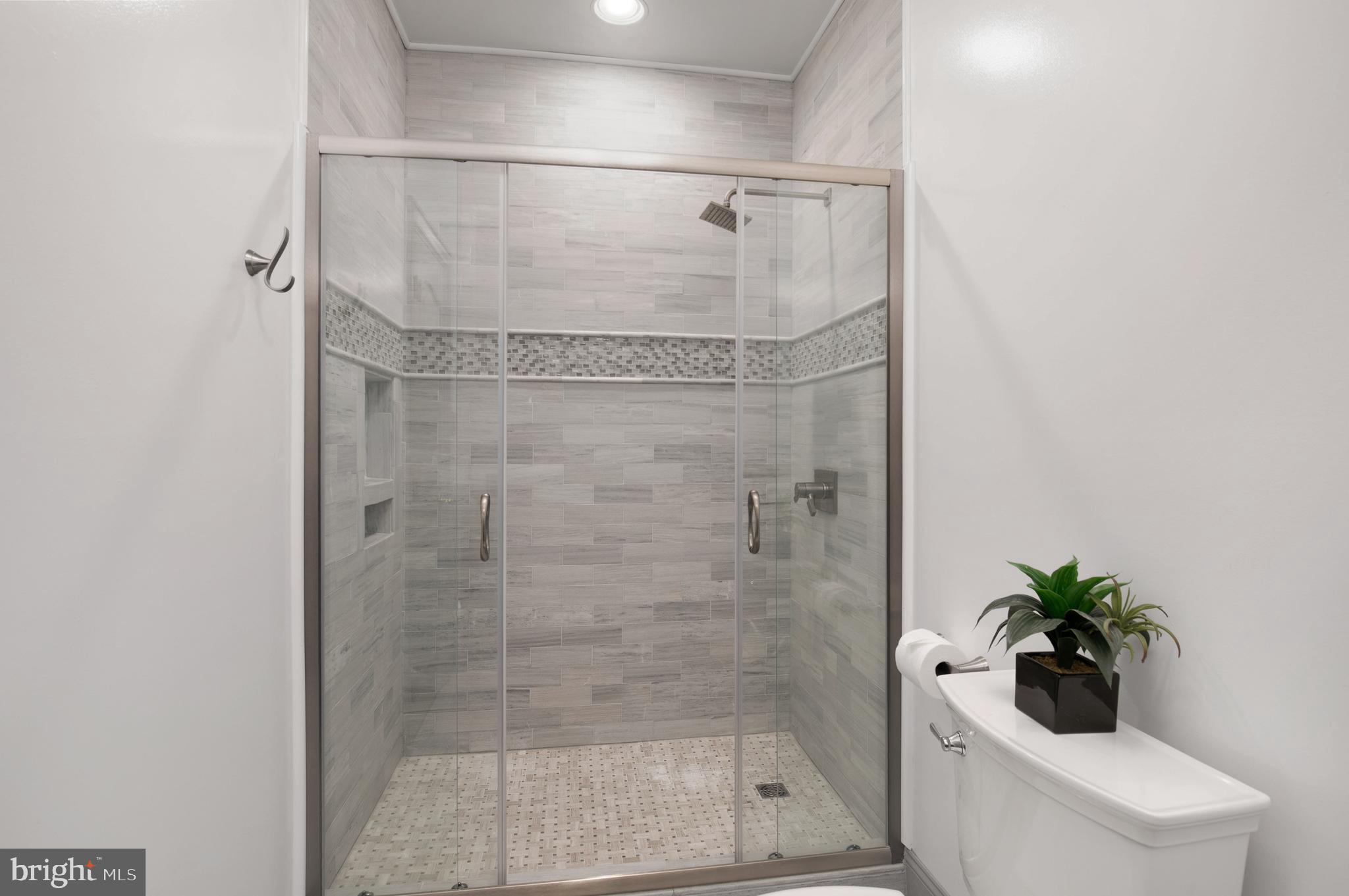 OAKMONT - Residential