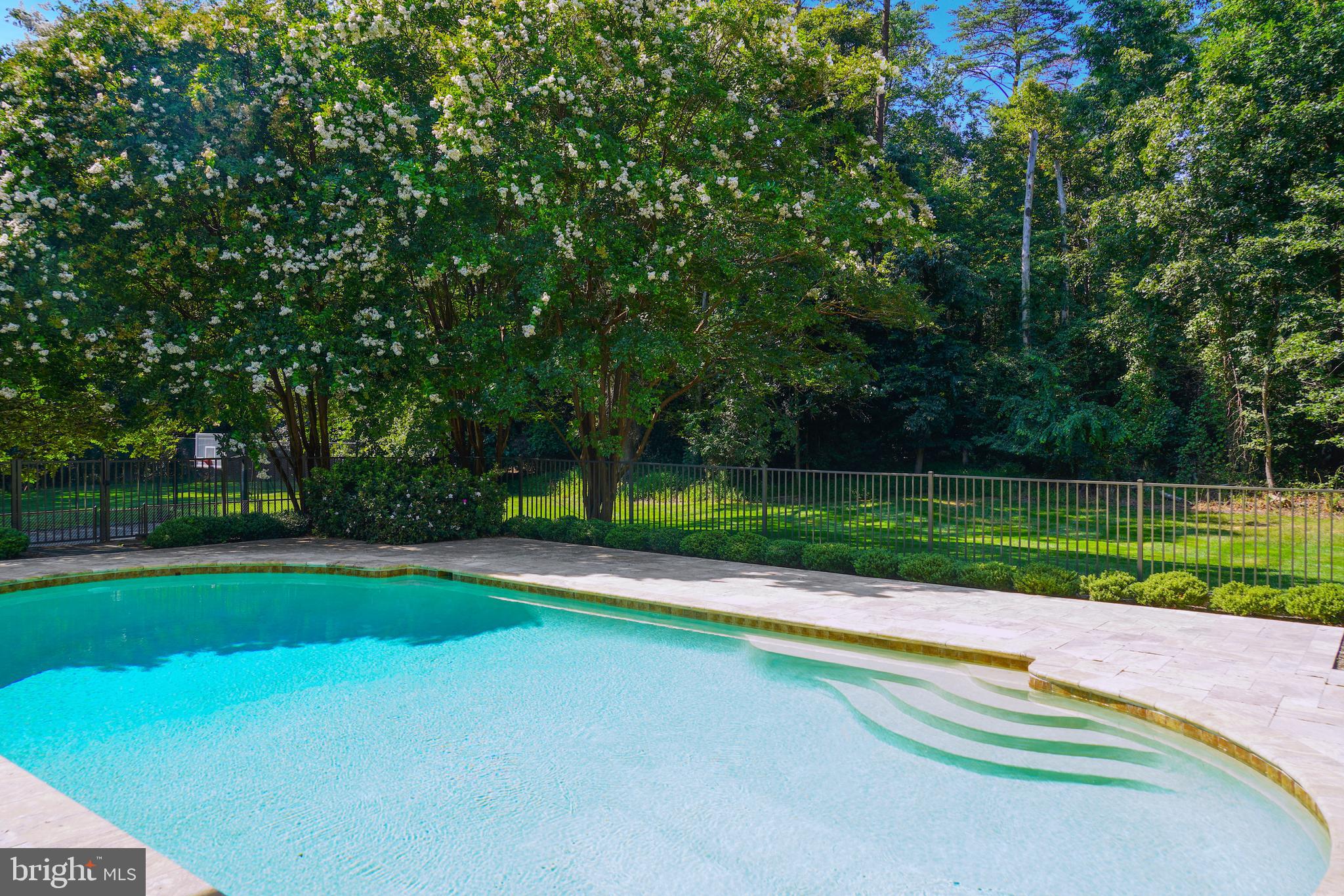 OAKMONT - Residential