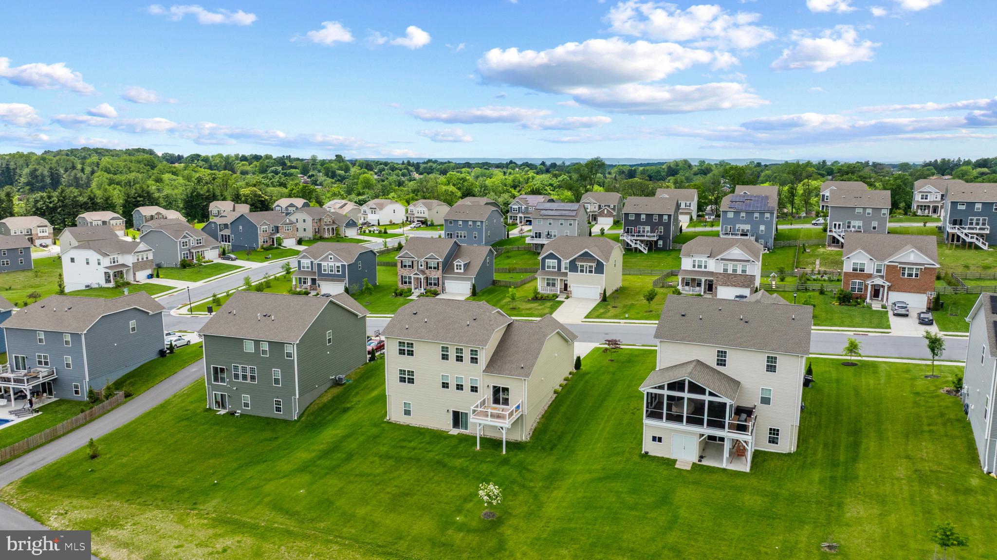 STONEGATE - Residential