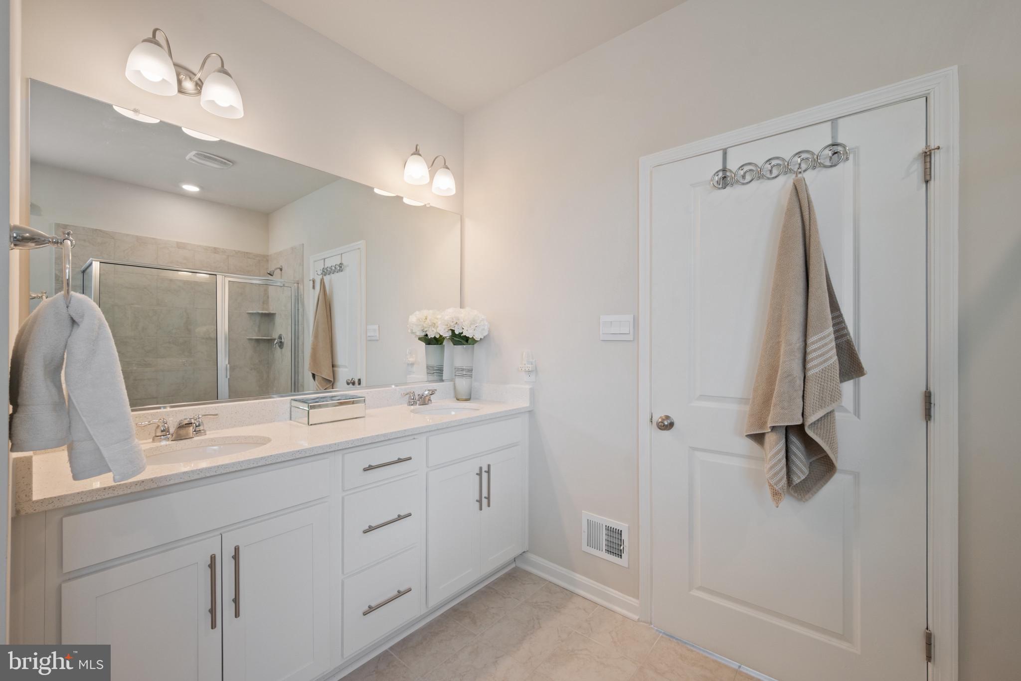 STONEGATE - Residential