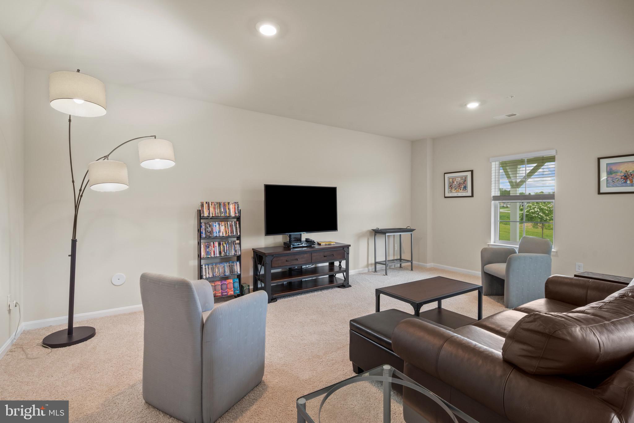 STONEGATE - Residential