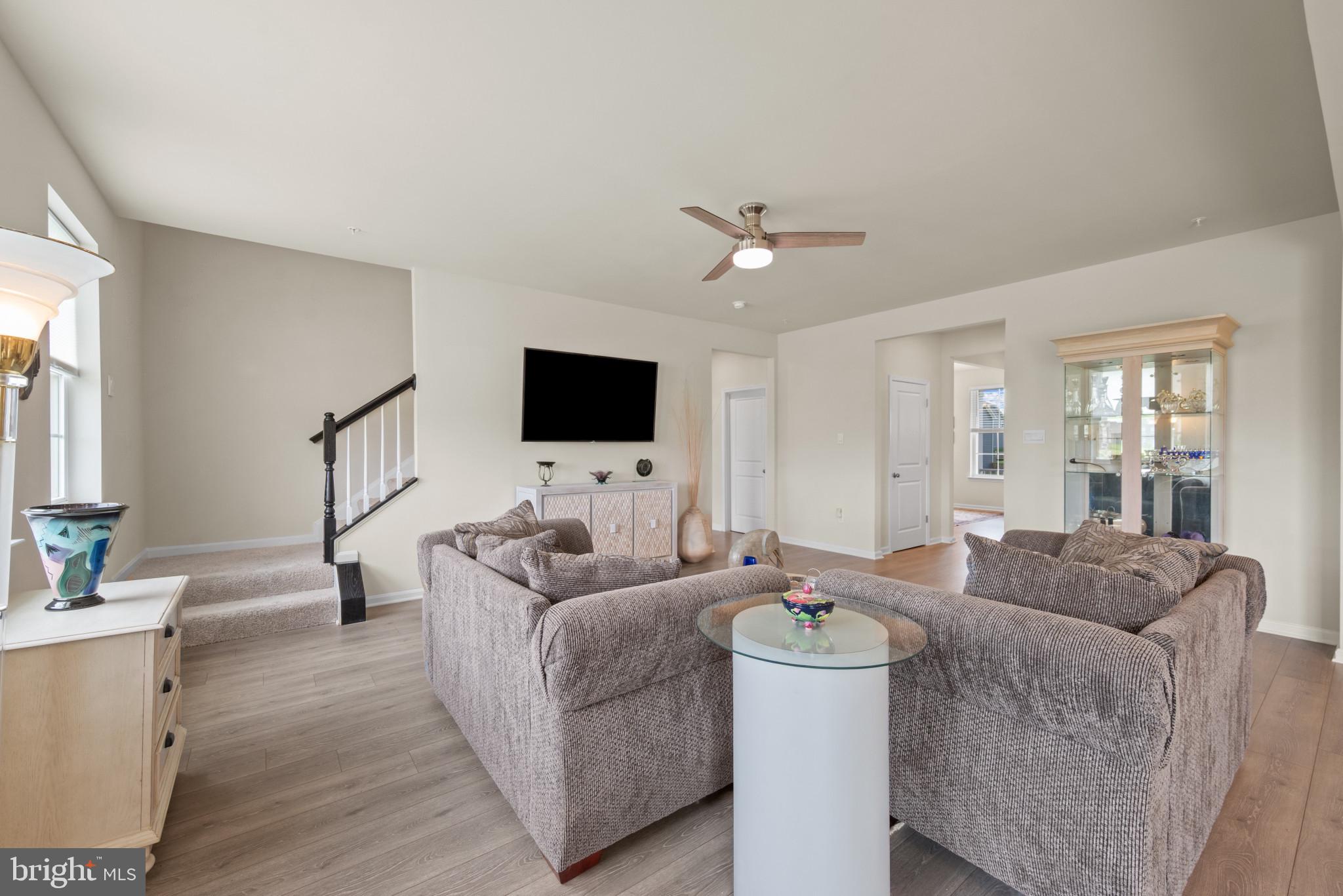 STONEGATE - Residential