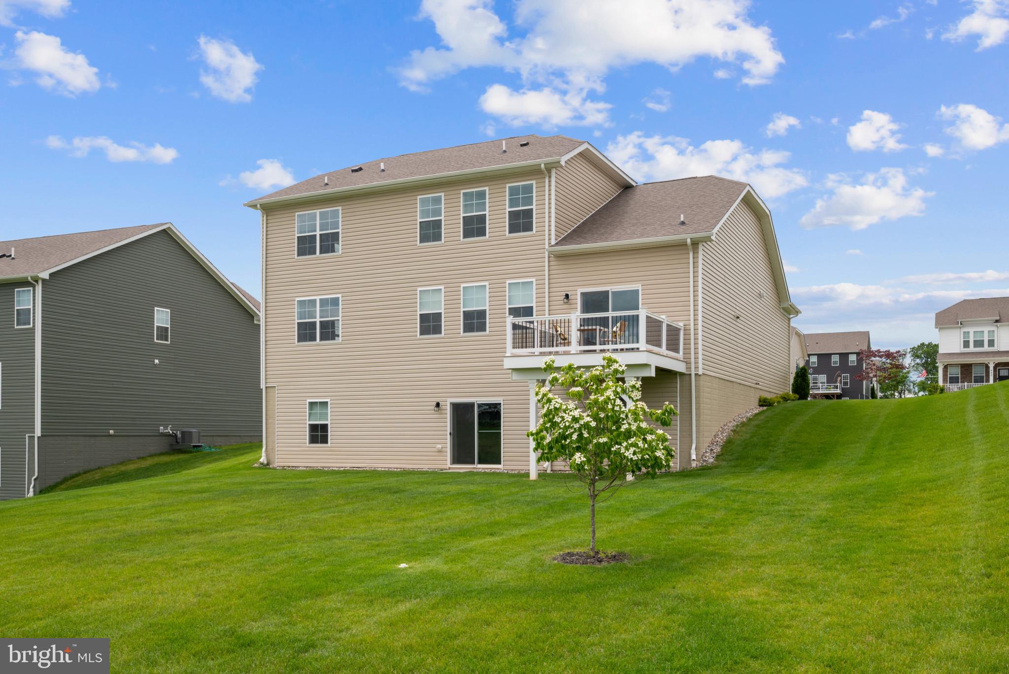 STONEGATE - Residential