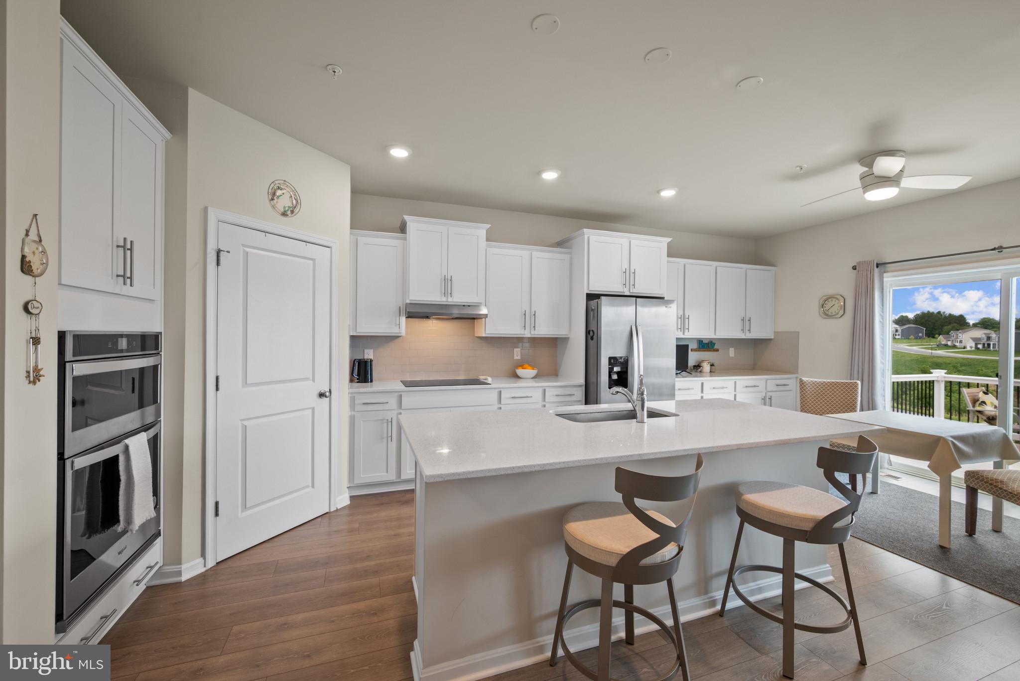 STONEGATE - Residential