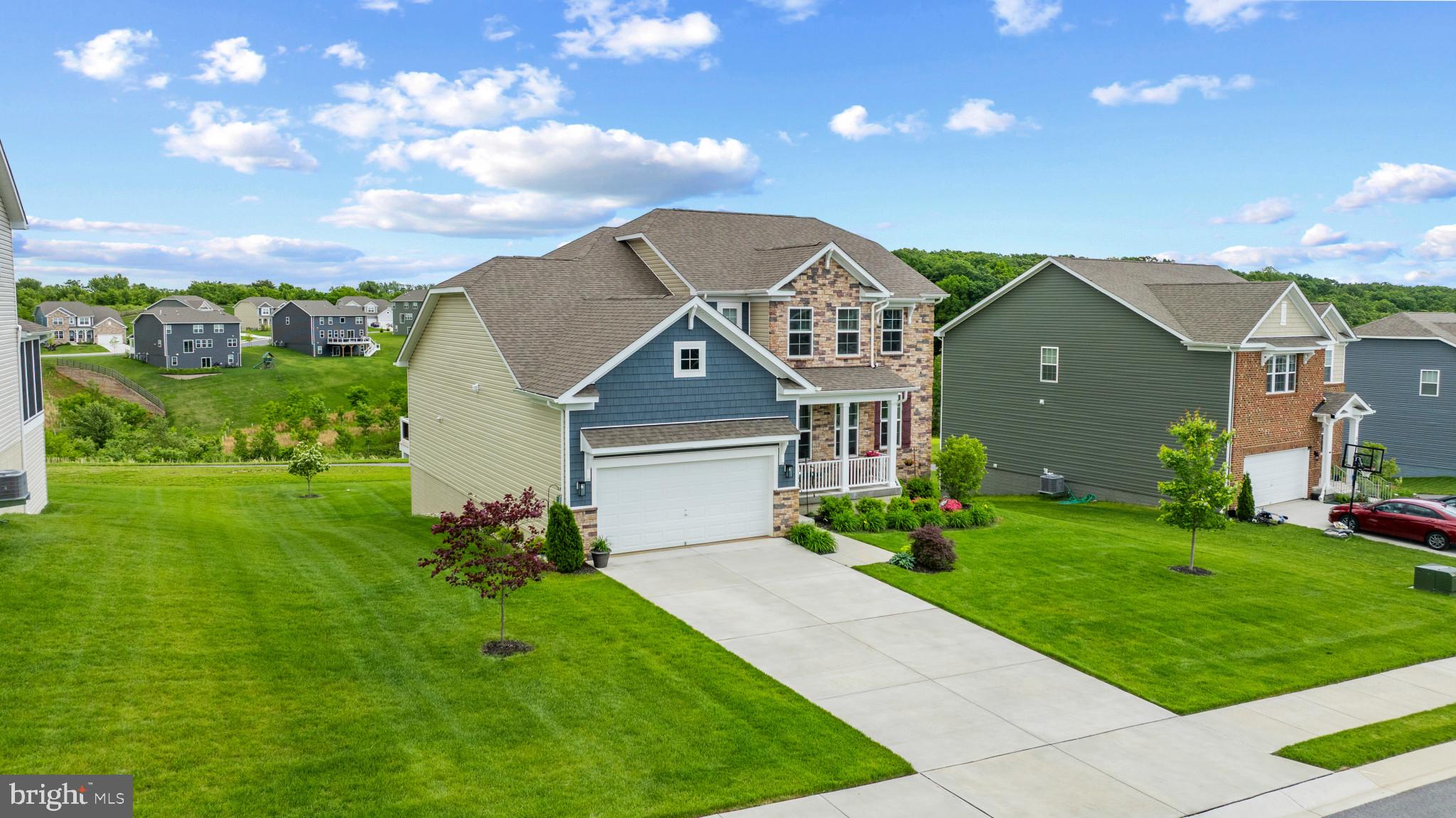 STONEGATE - Residential