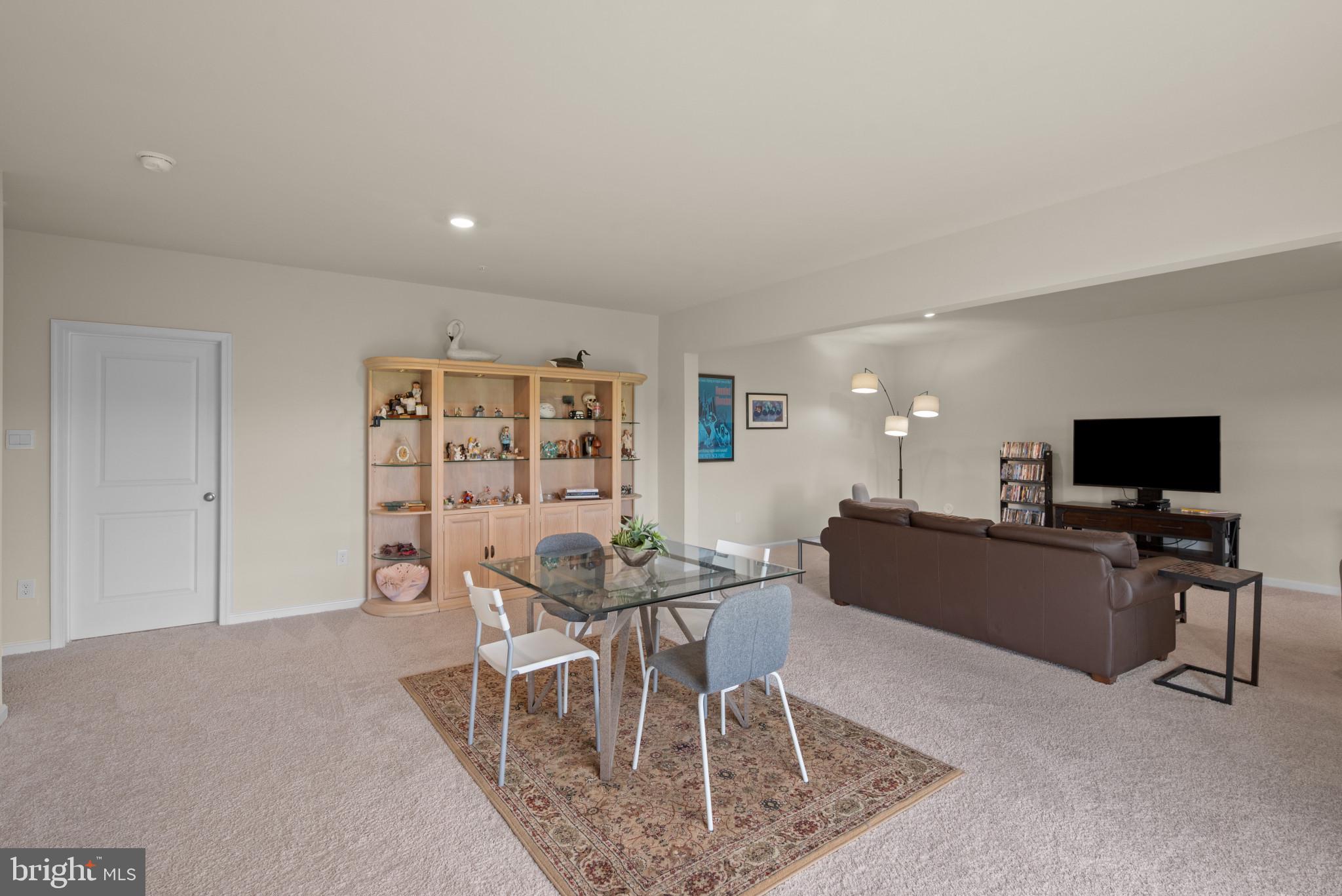 STONEGATE - Residential