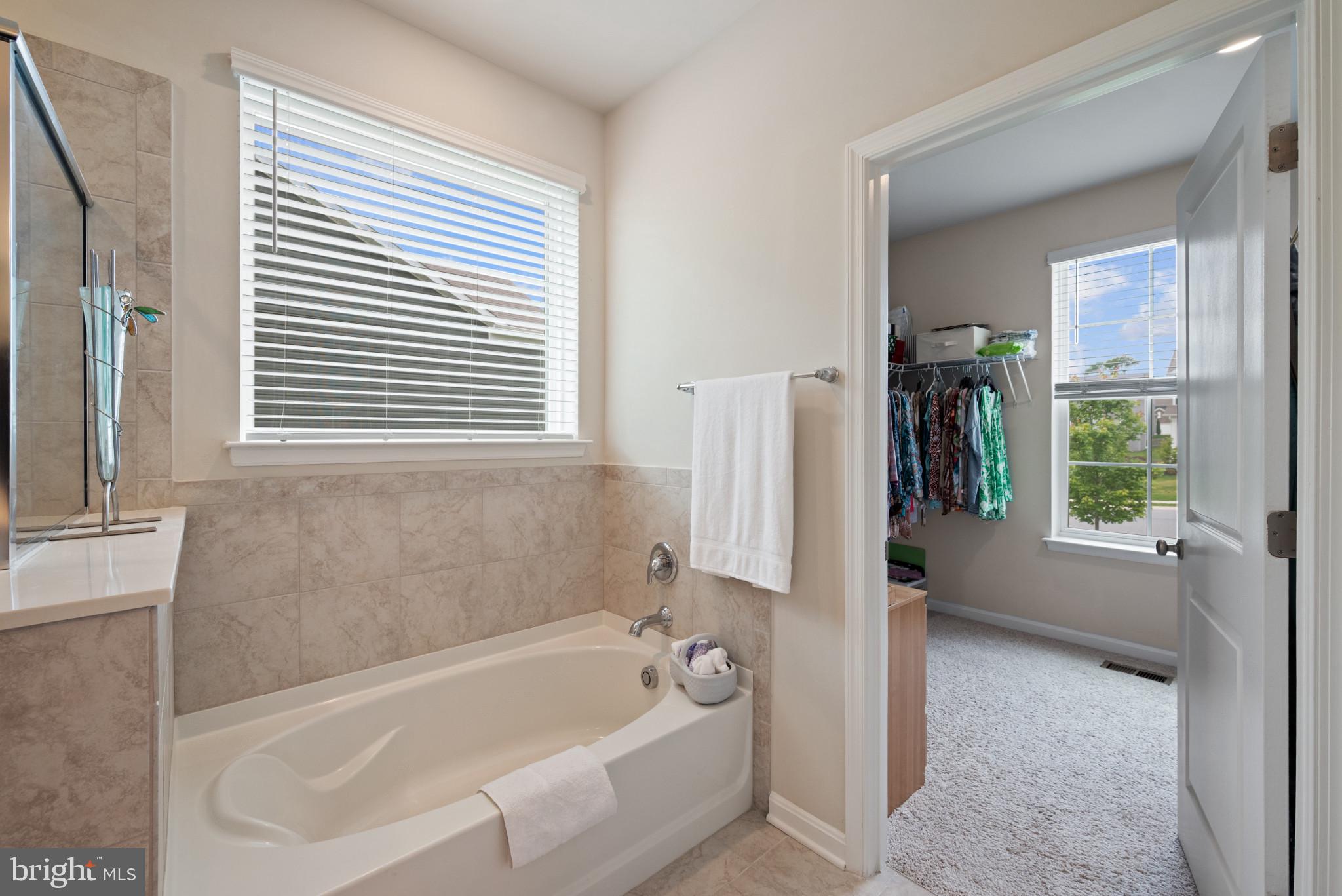 STONEGATE - Residential