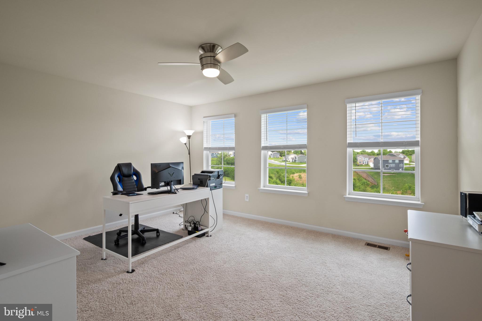 STONEGATE - Residential