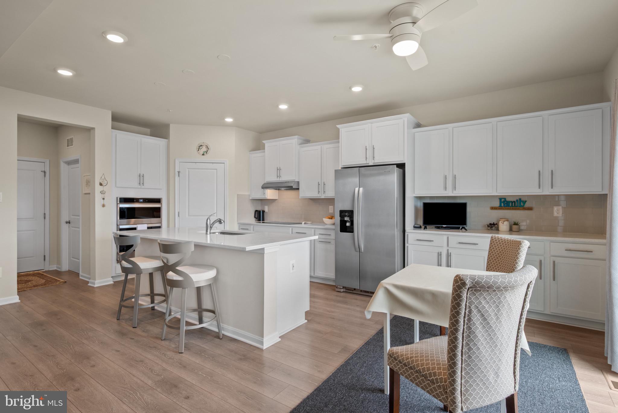 STONEGATE - Residential