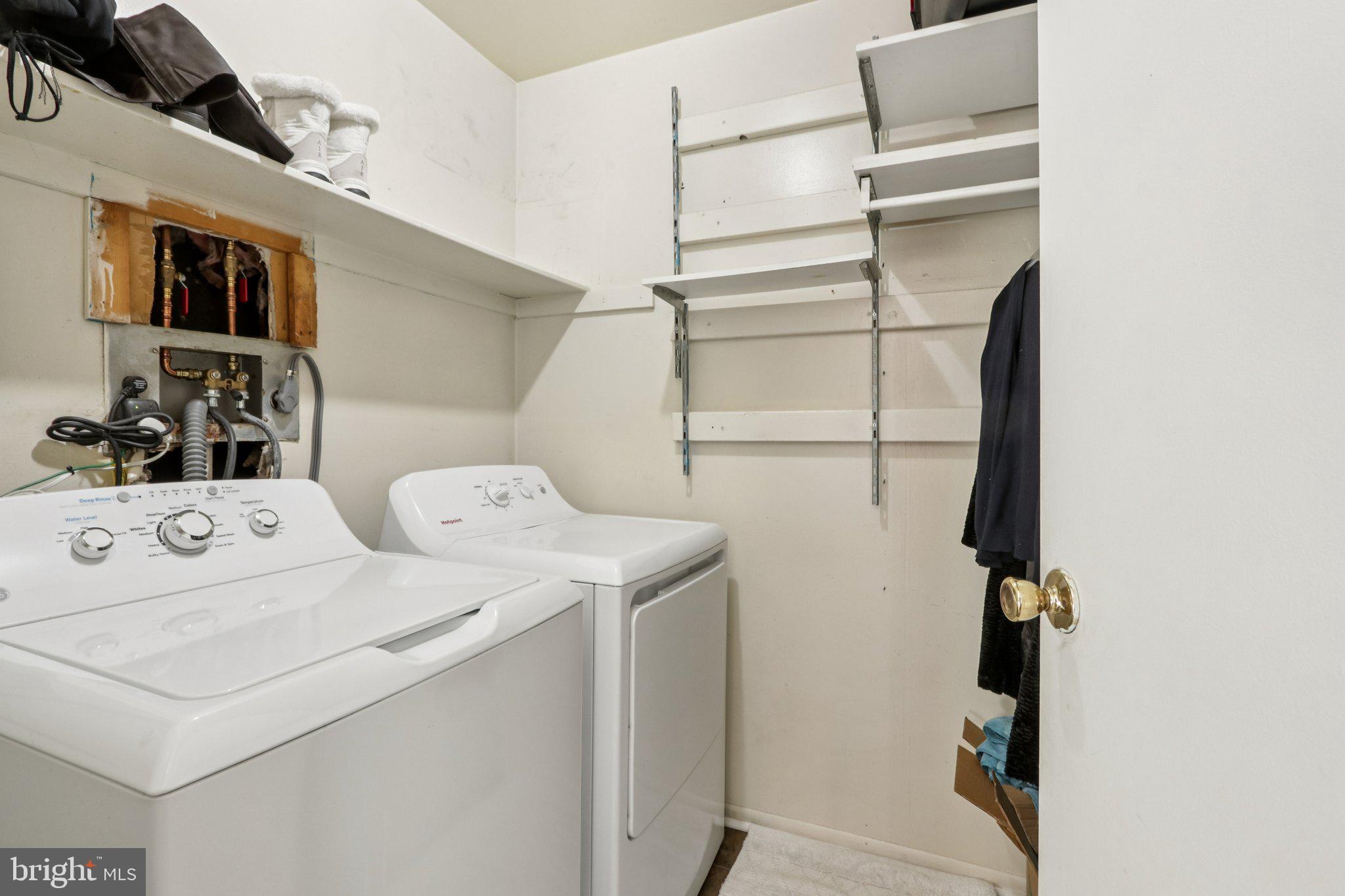 THE MEADOWS - Residential