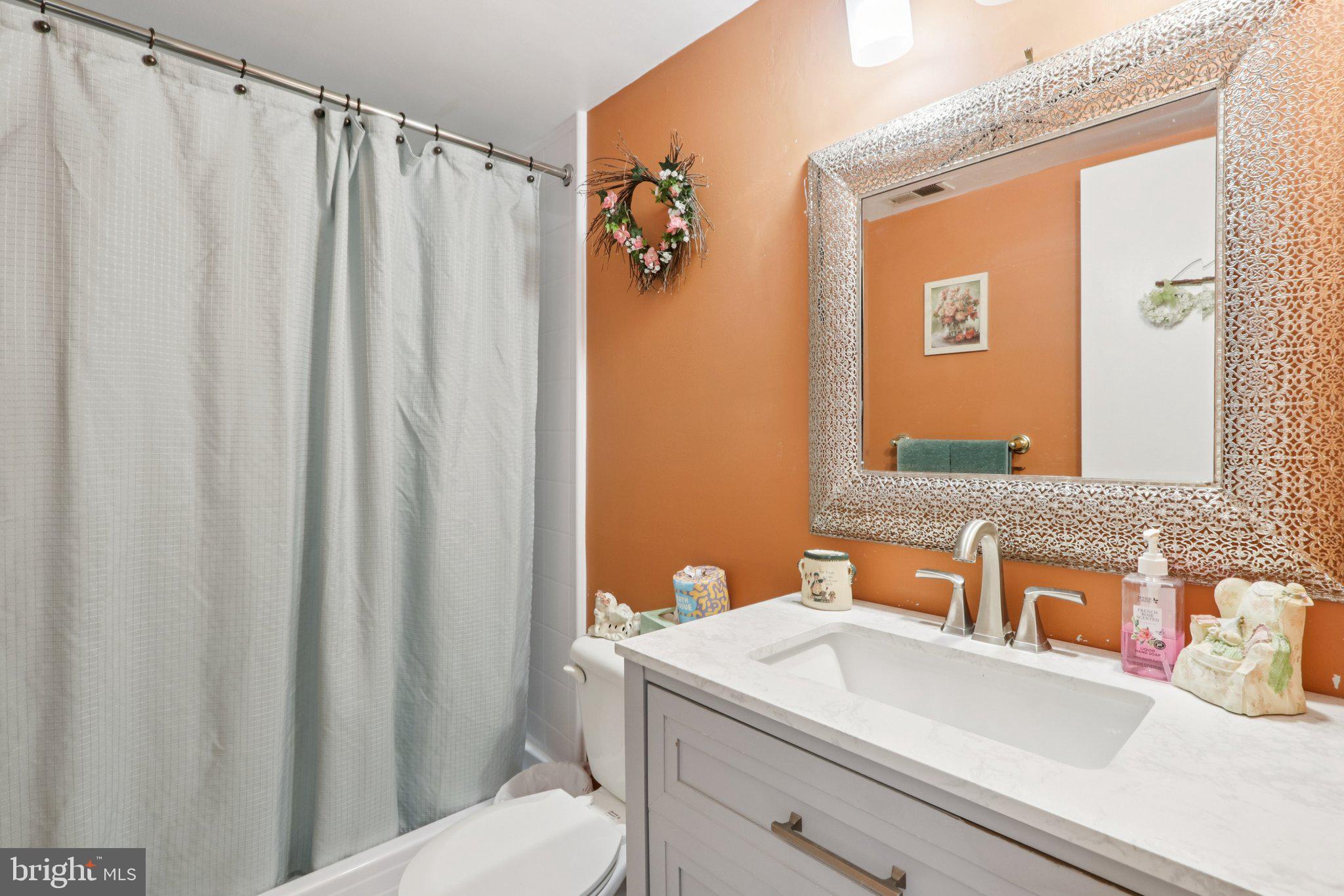 THE MEADOWS - Residential