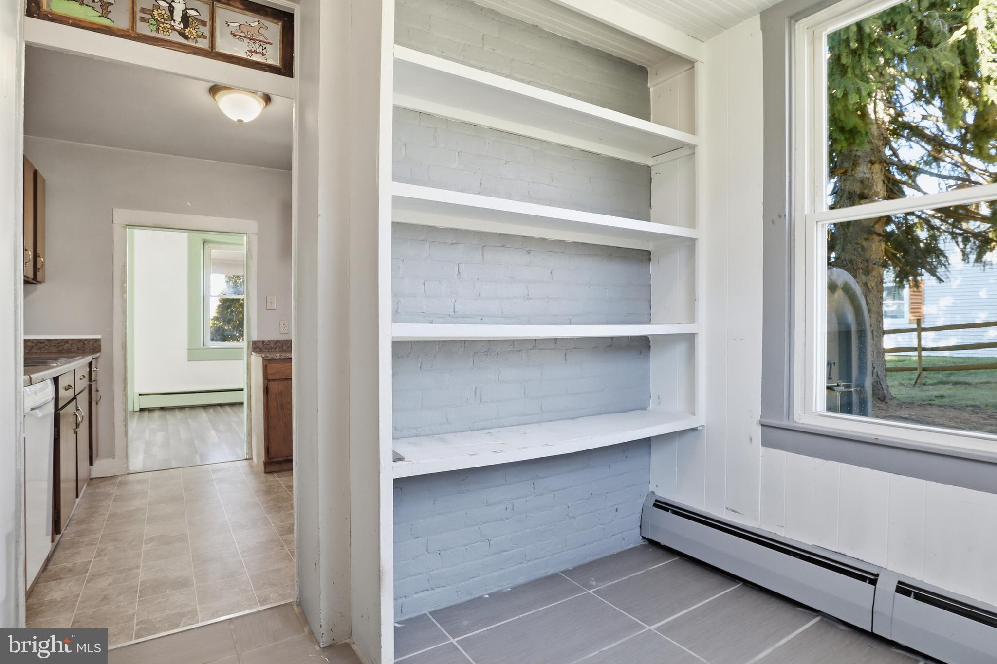 ABBOTTSTOWN - Residential