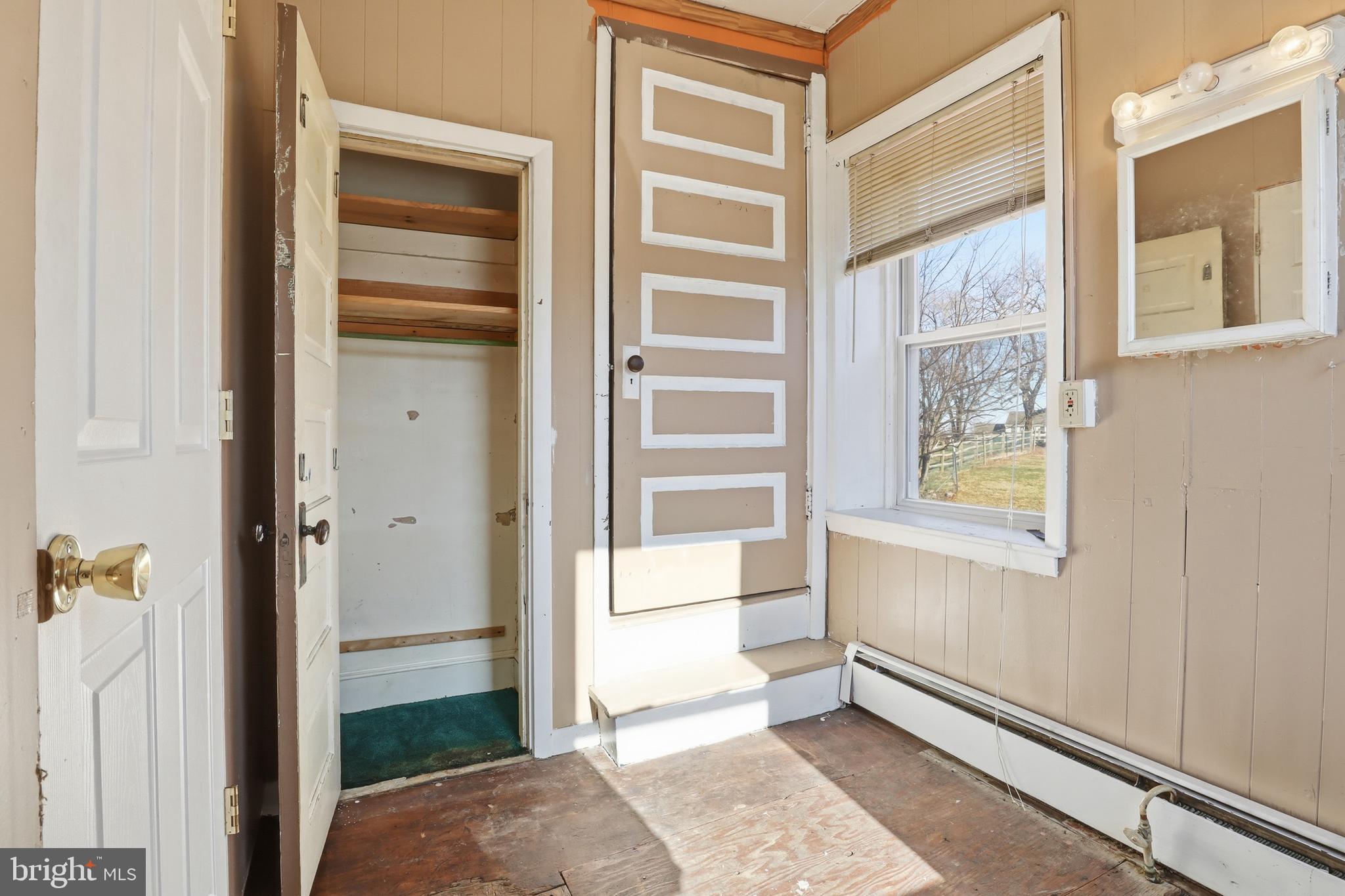 ABBOTTSTOWN - Residential