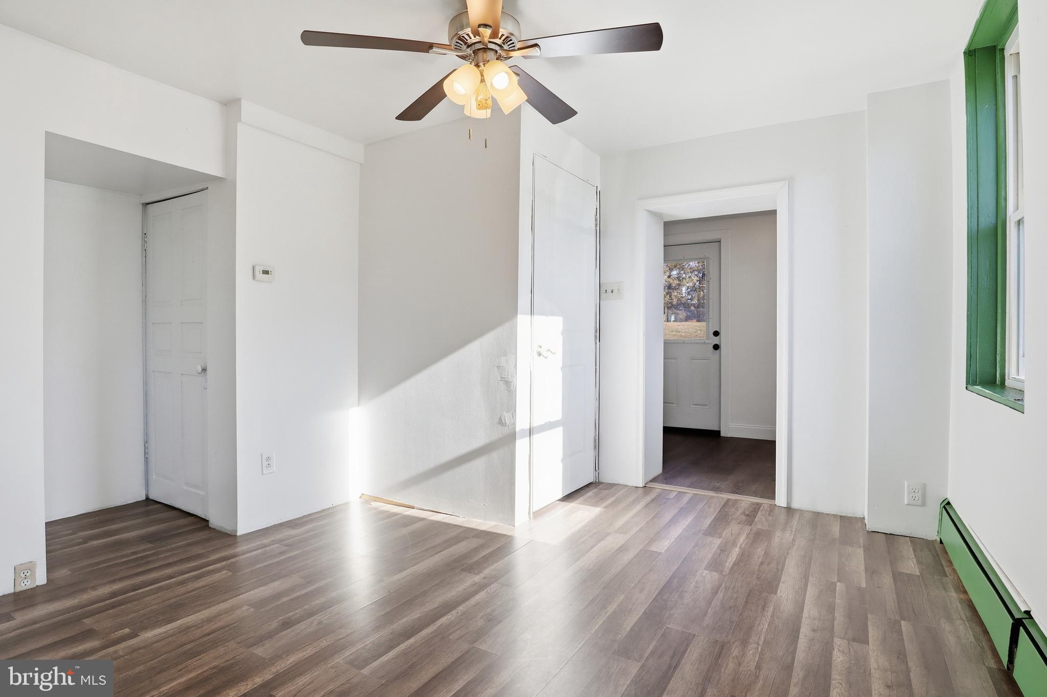 ABBOTTSTOWN - Residential