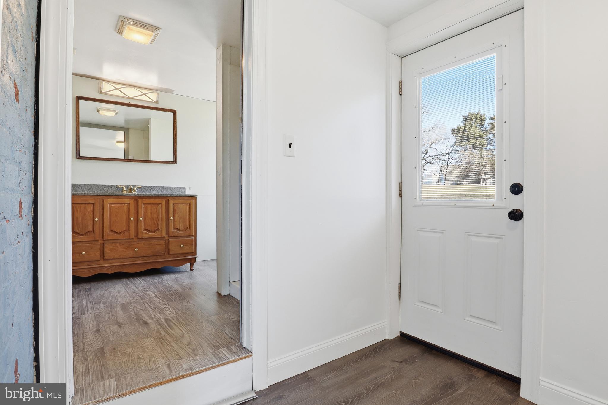 ABBOTTSTOWN - Residential