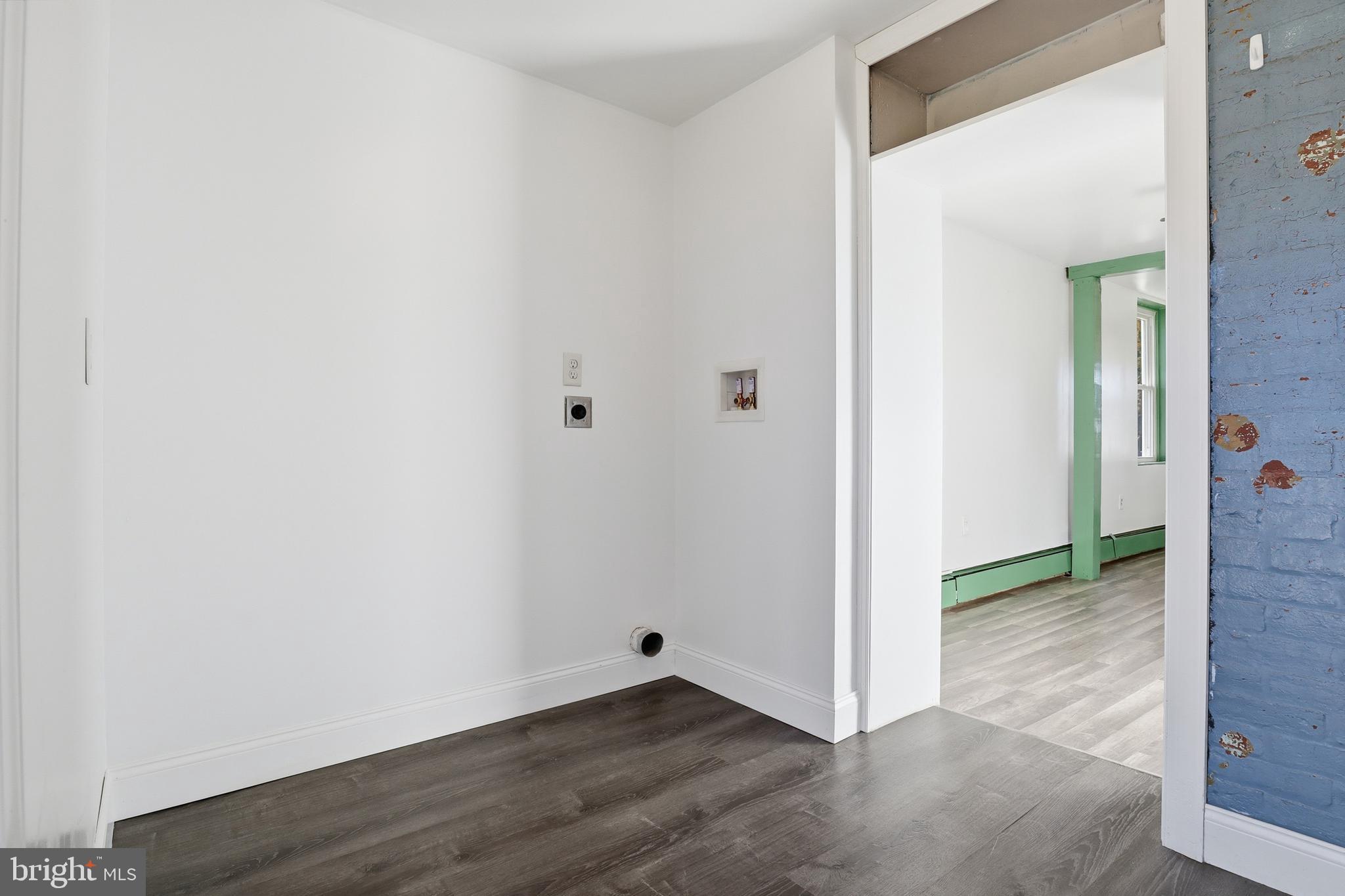 ABBOTTSTOWN - Residential