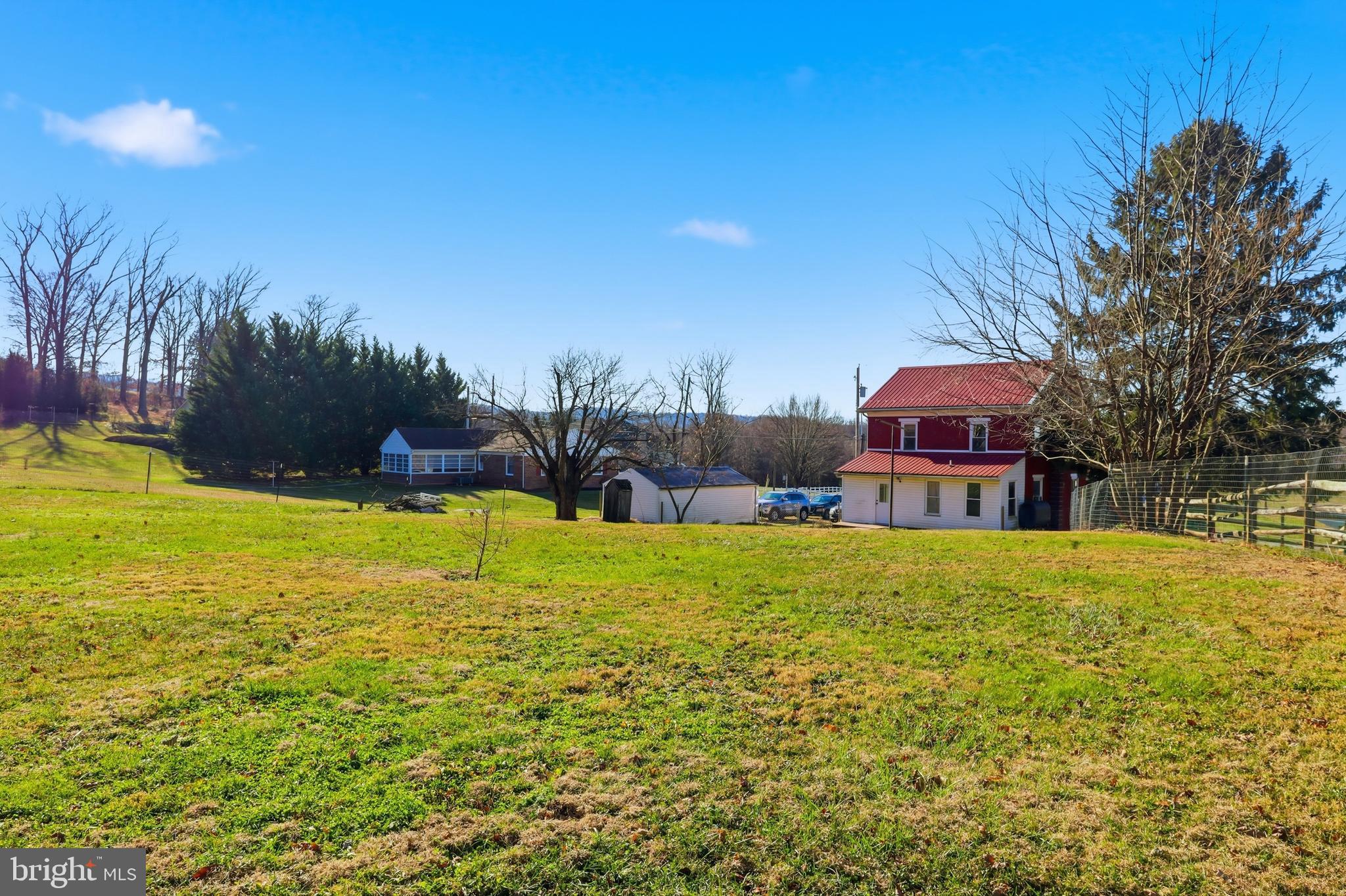 ABBOTTSTOWN - Residential