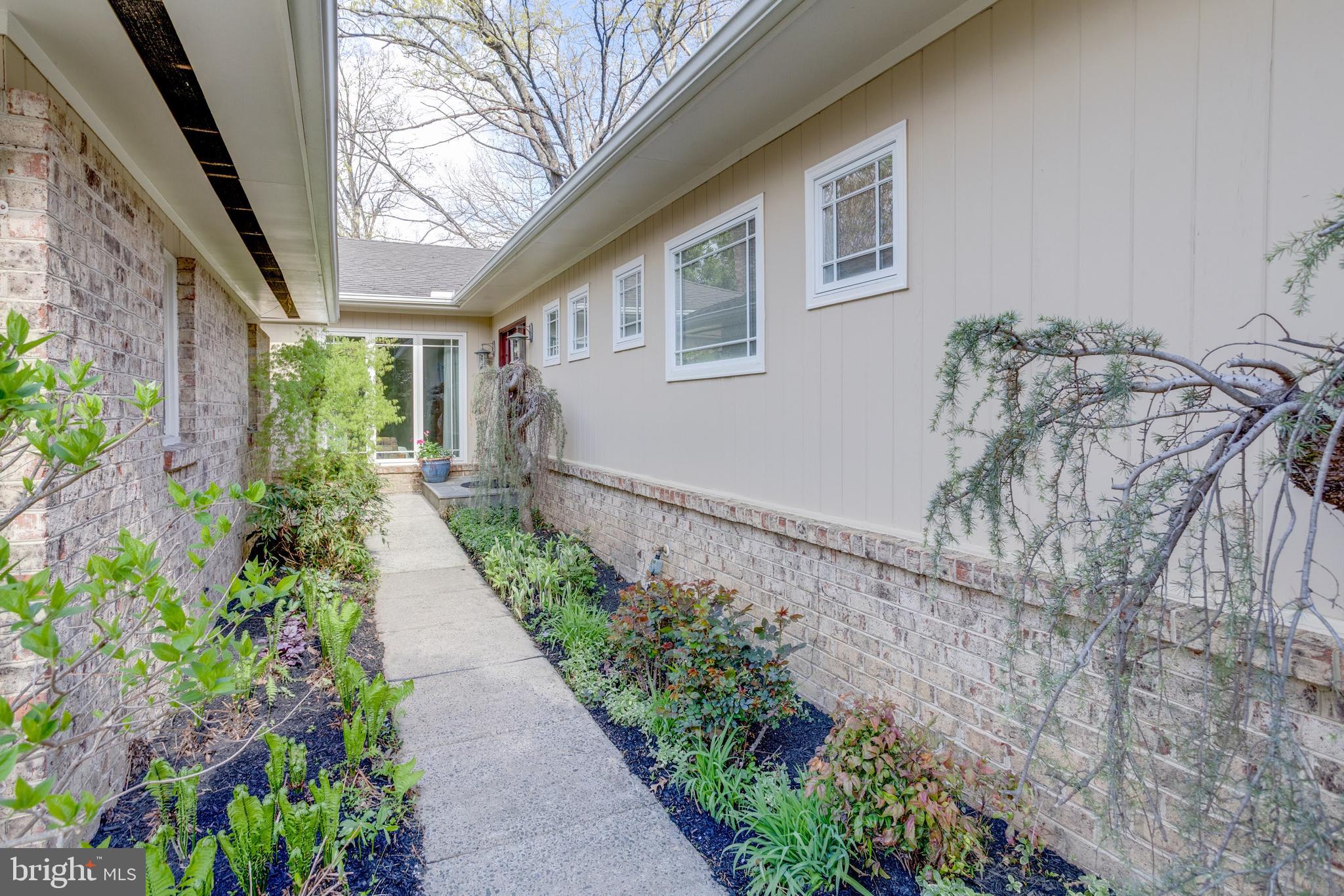 3808 RIDGELEA DRIVE