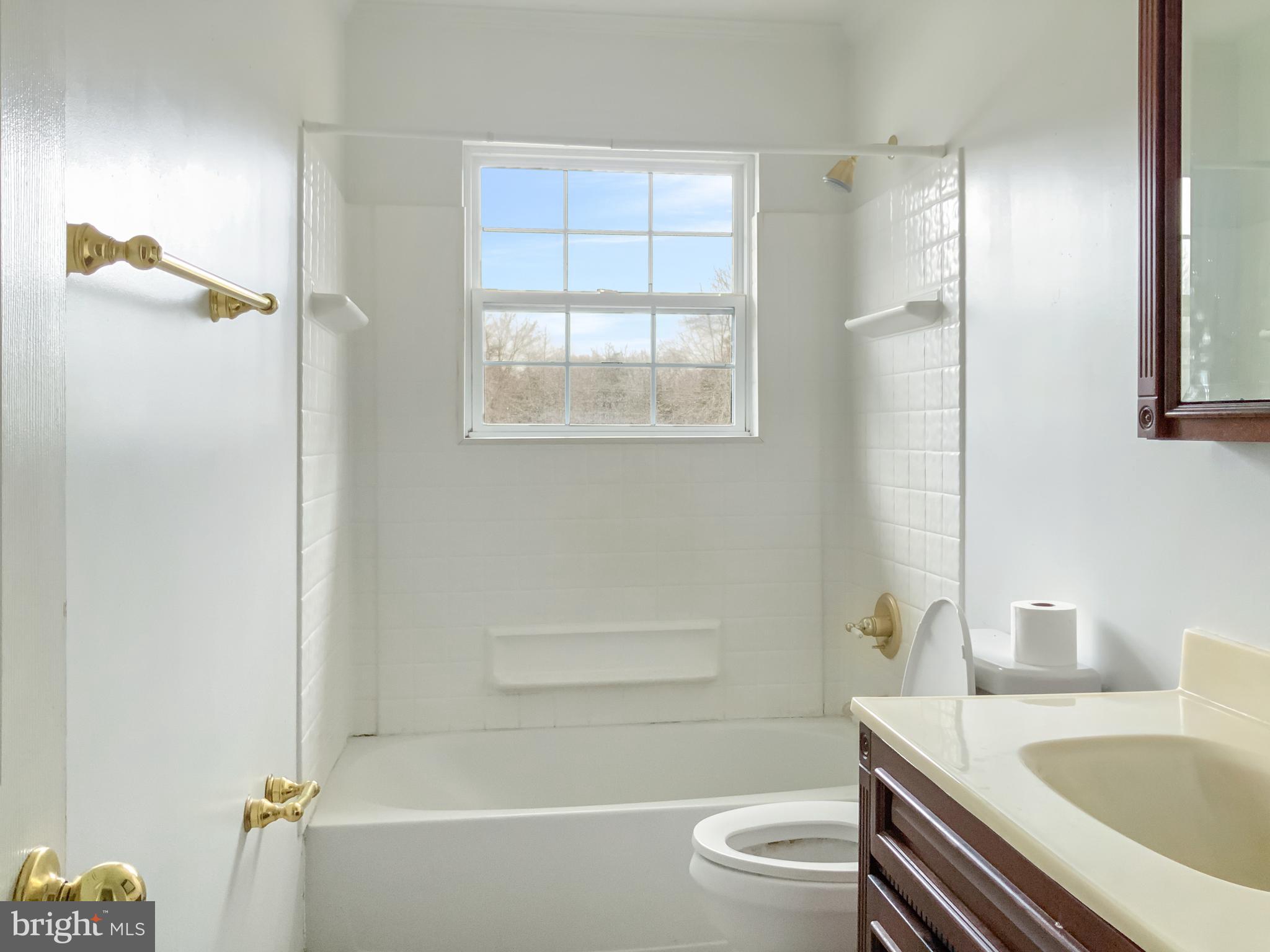 POMFRET ESTATES - Residential